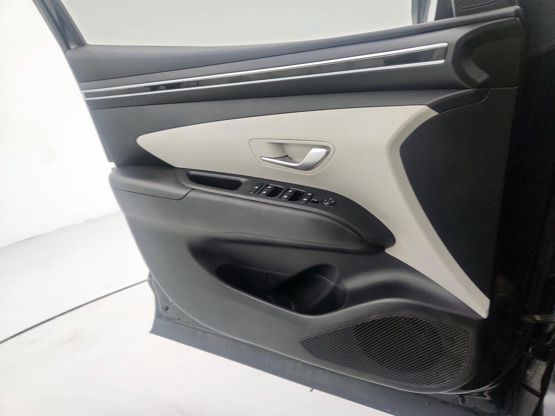 Thumbnail: 2022 Hyundai Tucson - 12