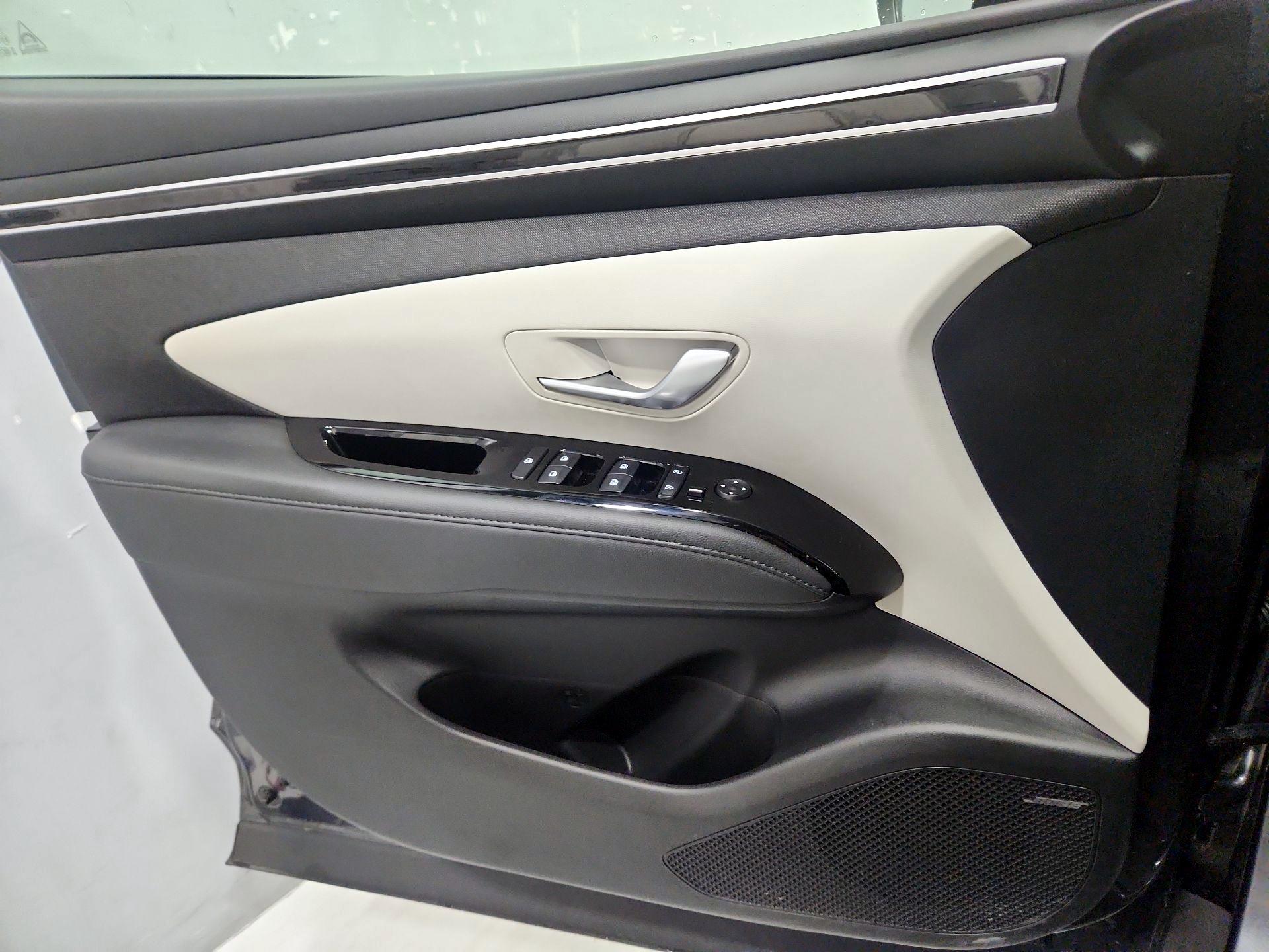 Thumbnail: 2022 Hyundai Tucson - 12