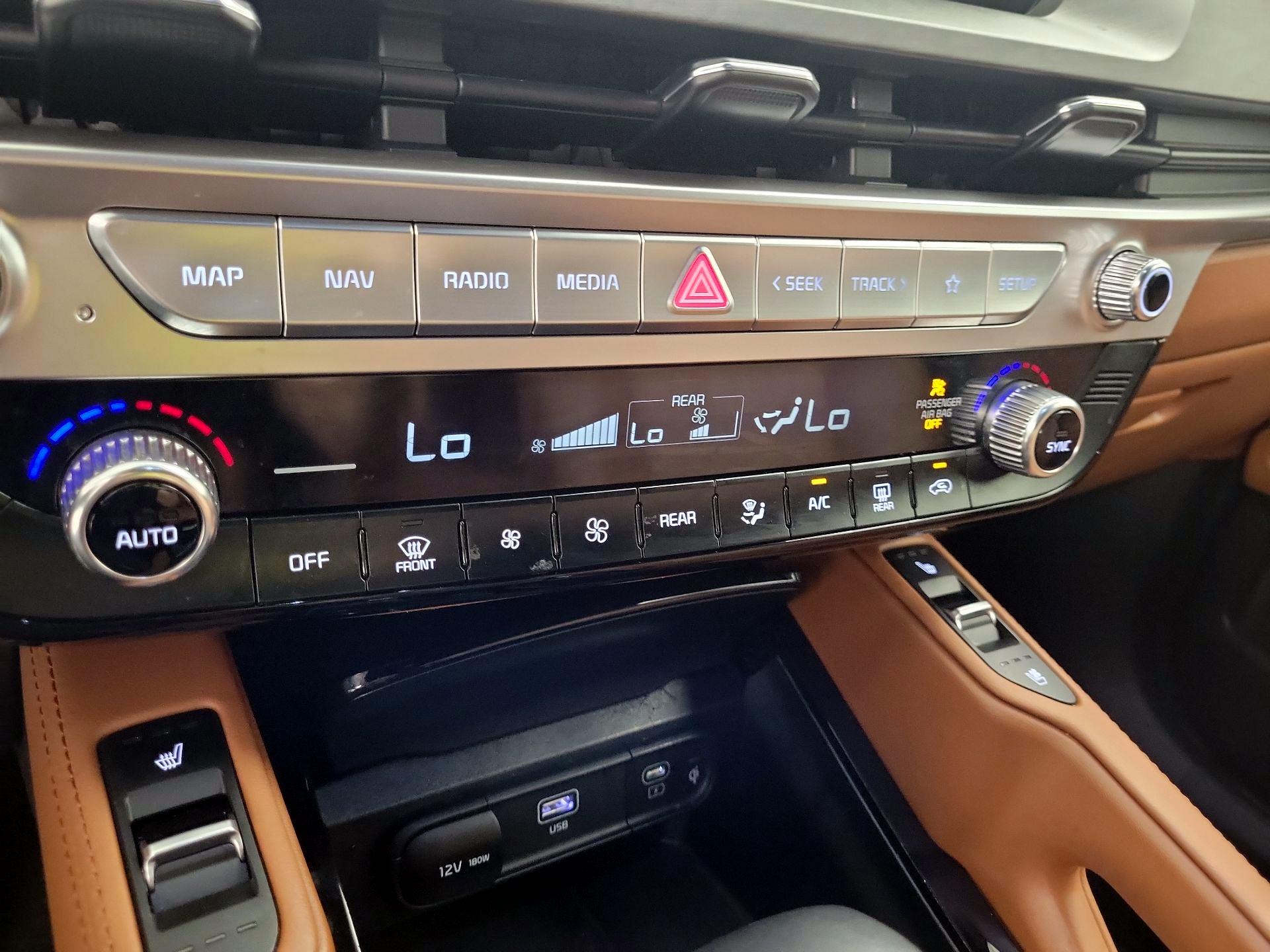 Thumbnail: 2023 Kia Telluride - 17