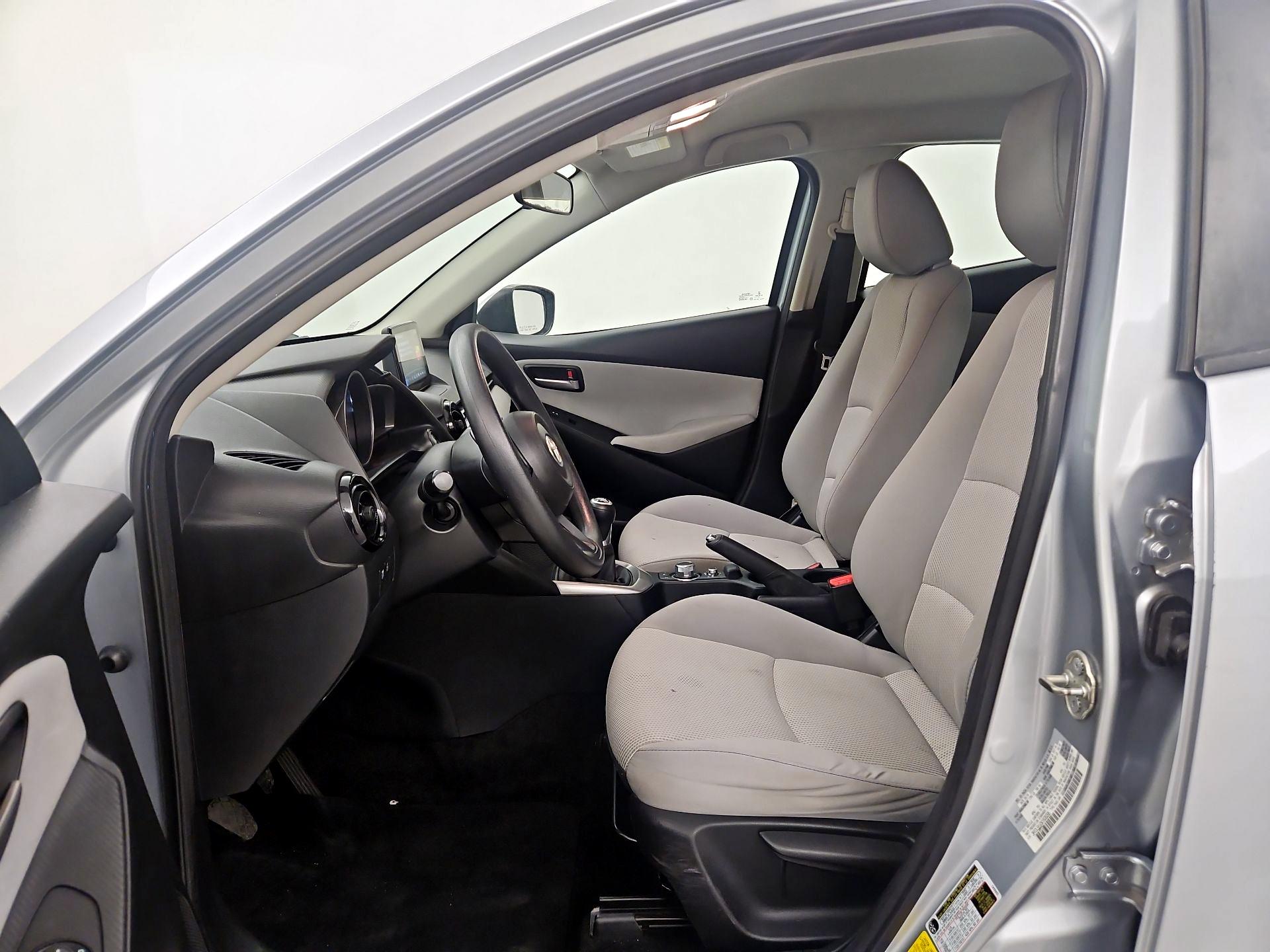 Thumbnail: 2019 Toyota Yaris - 11
