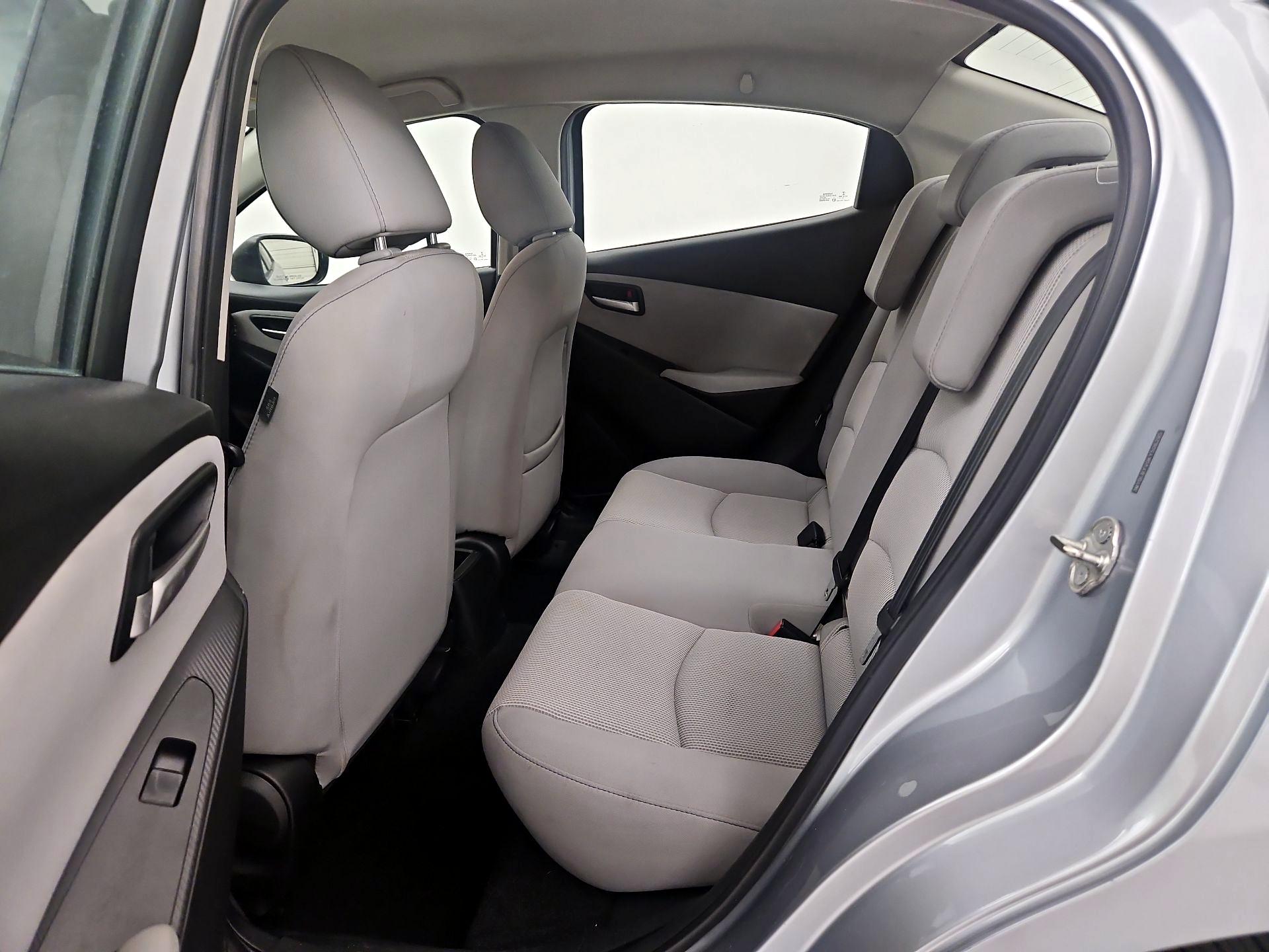 Thumbnail: 2019 Toyota Yaris - 19