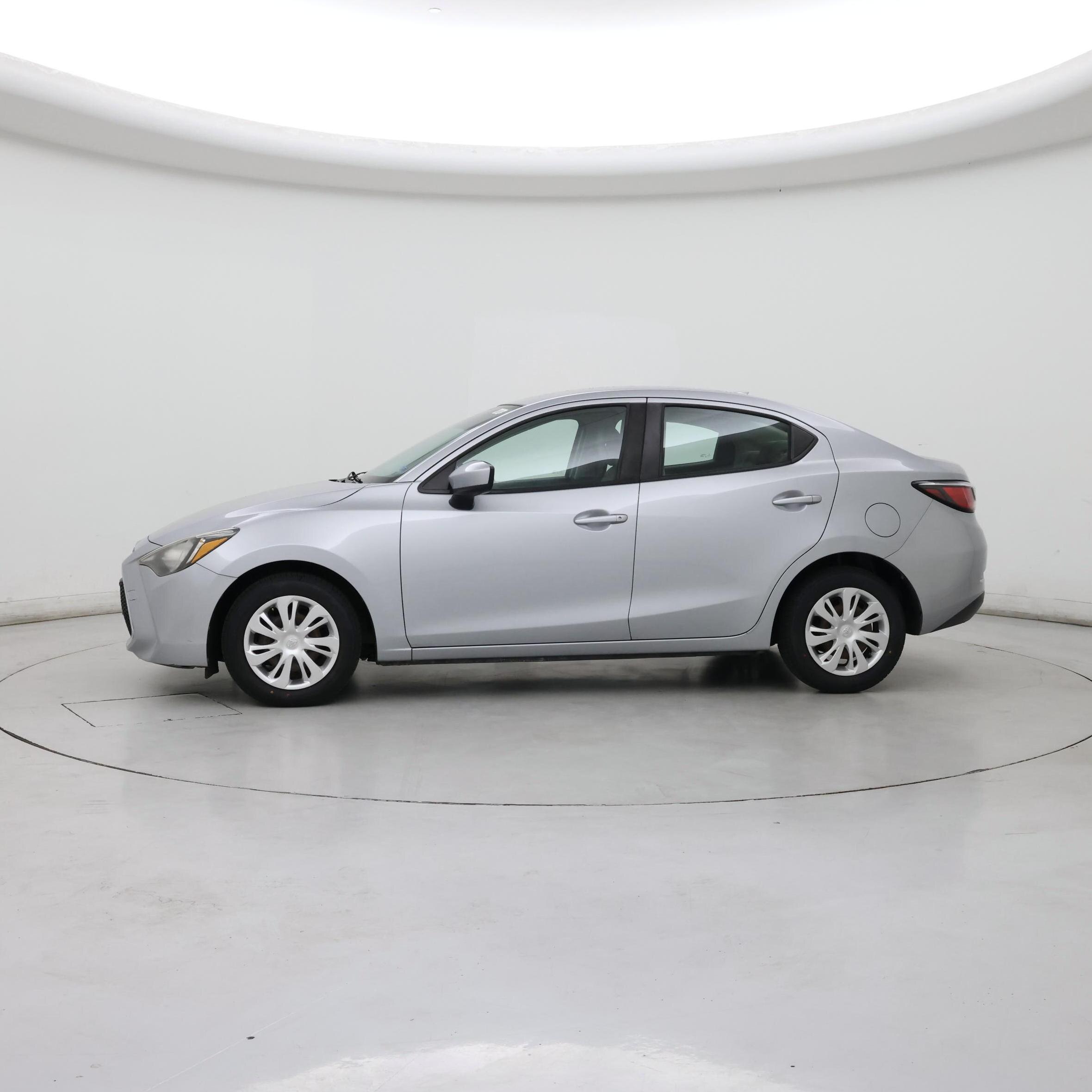 Thumbnail: 2019 Toyota Yaris - 3