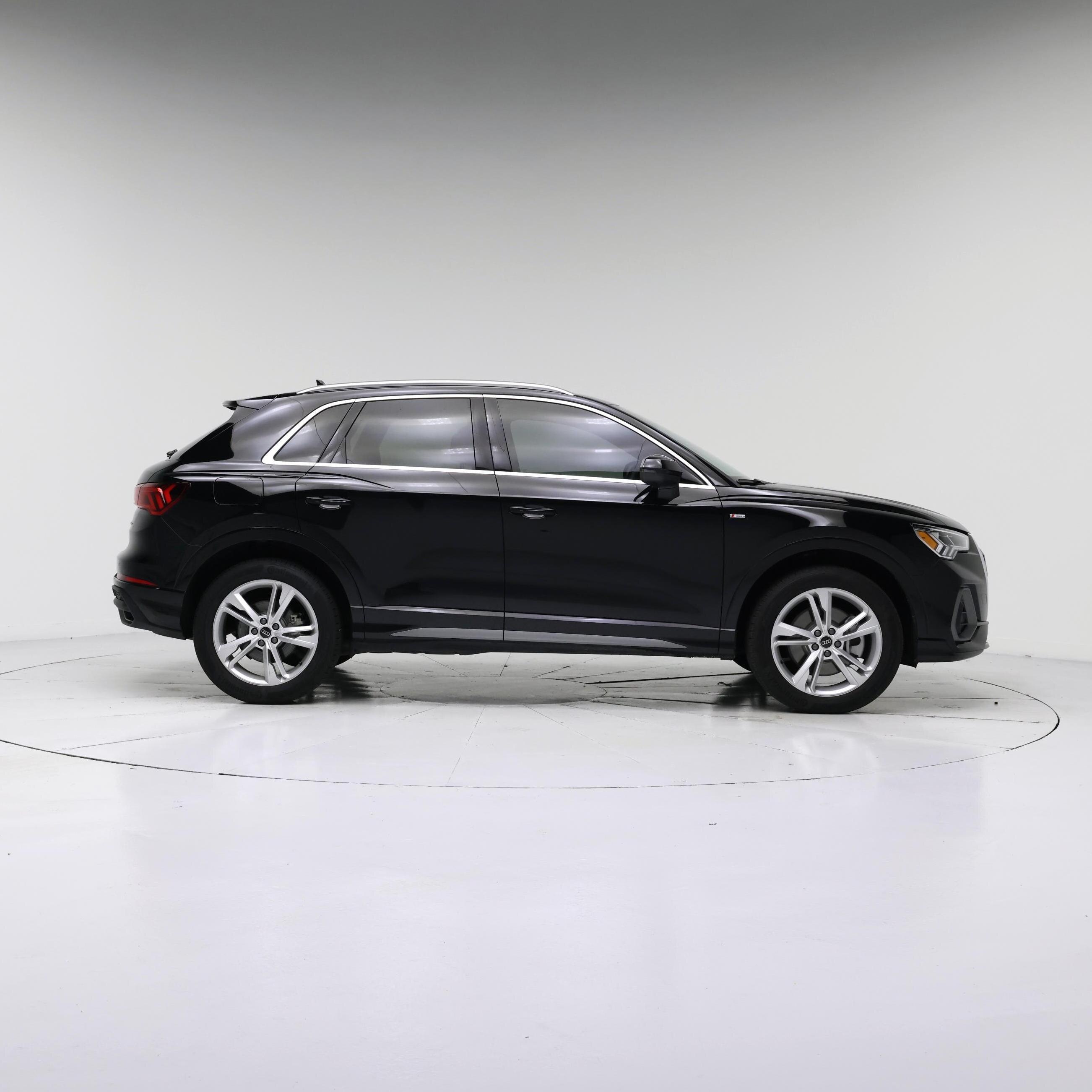 Thumbnail: 2024 Audi Q3 - 7