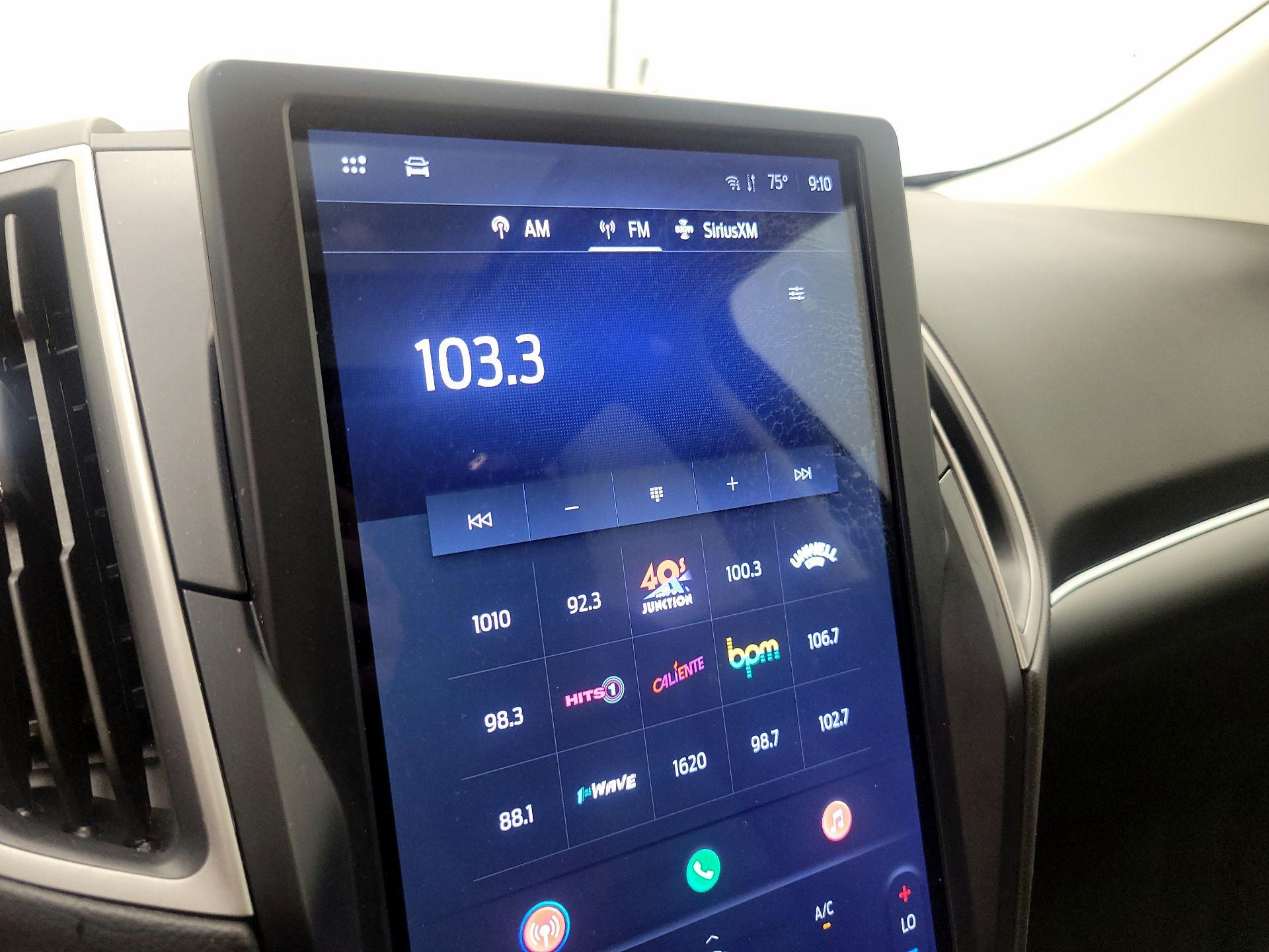 Thumbnail: 2022 Ford Edge - 14