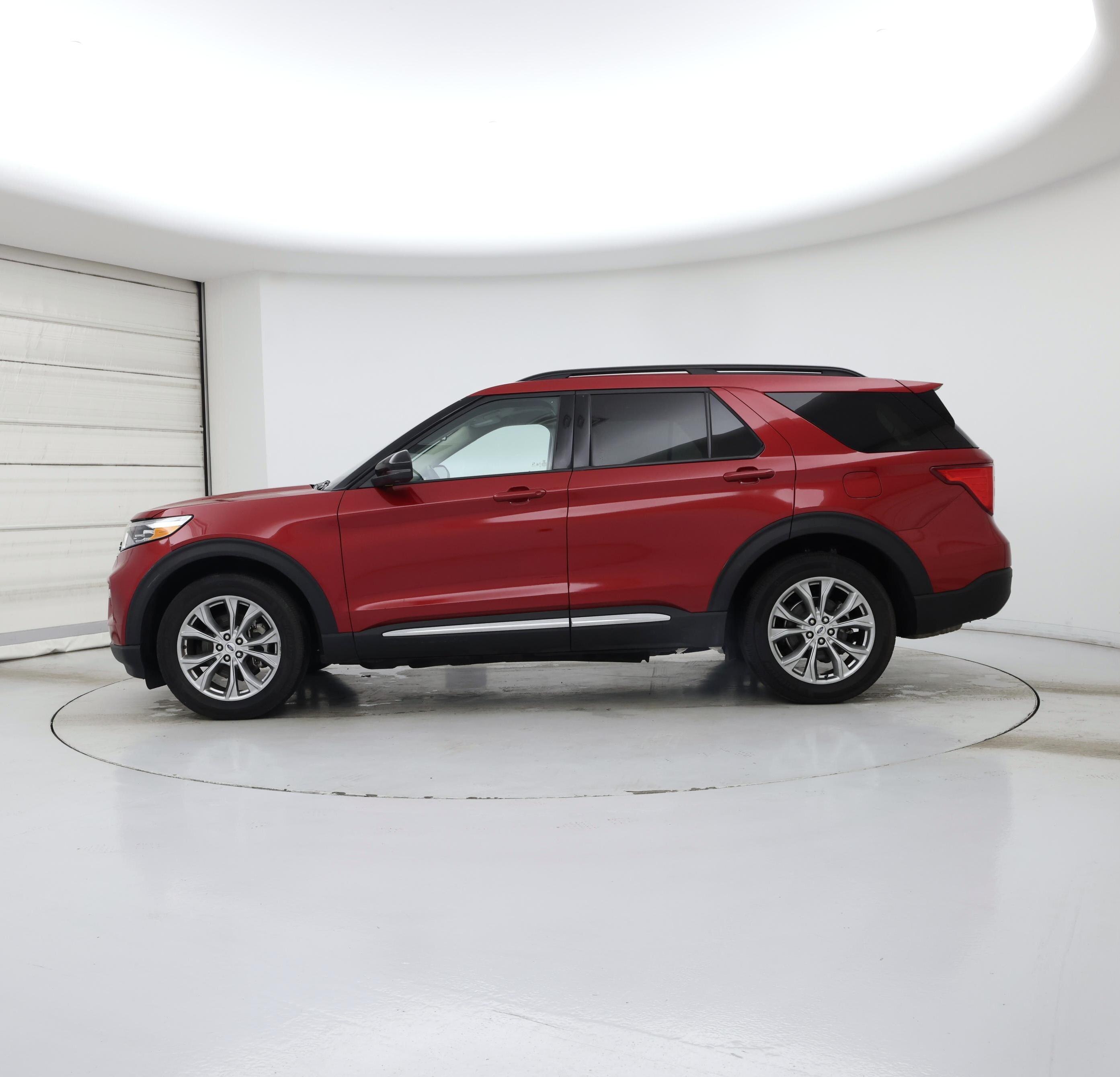 Thumbnail: 2023 Ford Explorer - 3