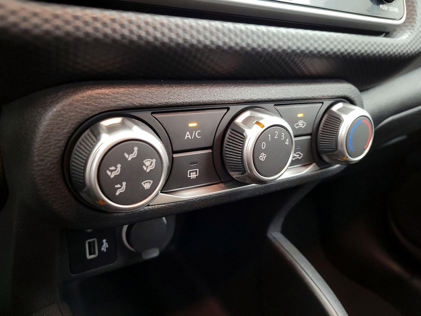 2022 Nissan Kicks S - Photo 17