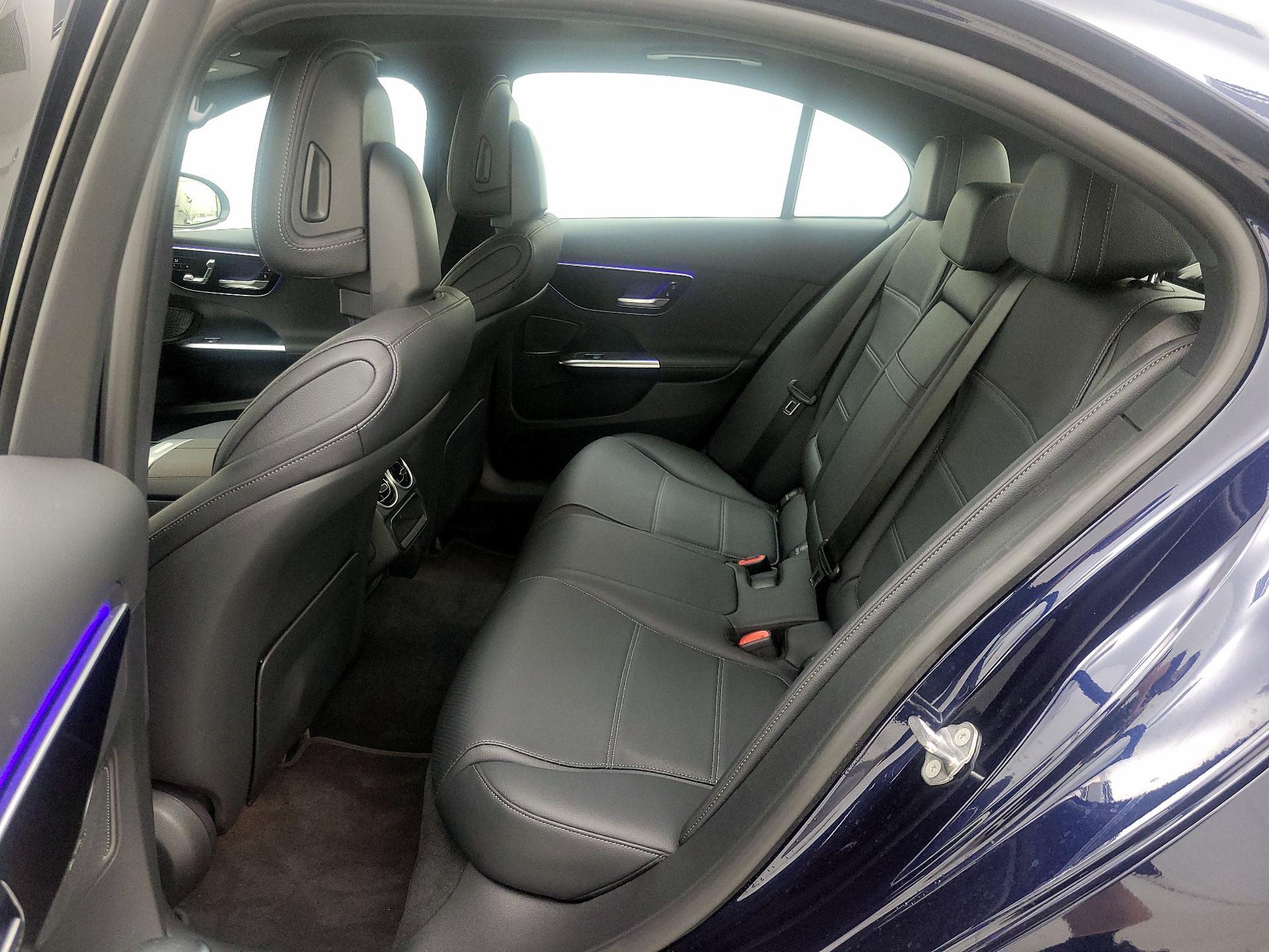 Thumbnail: 2023 Mercedes-Benz C-Class - 20