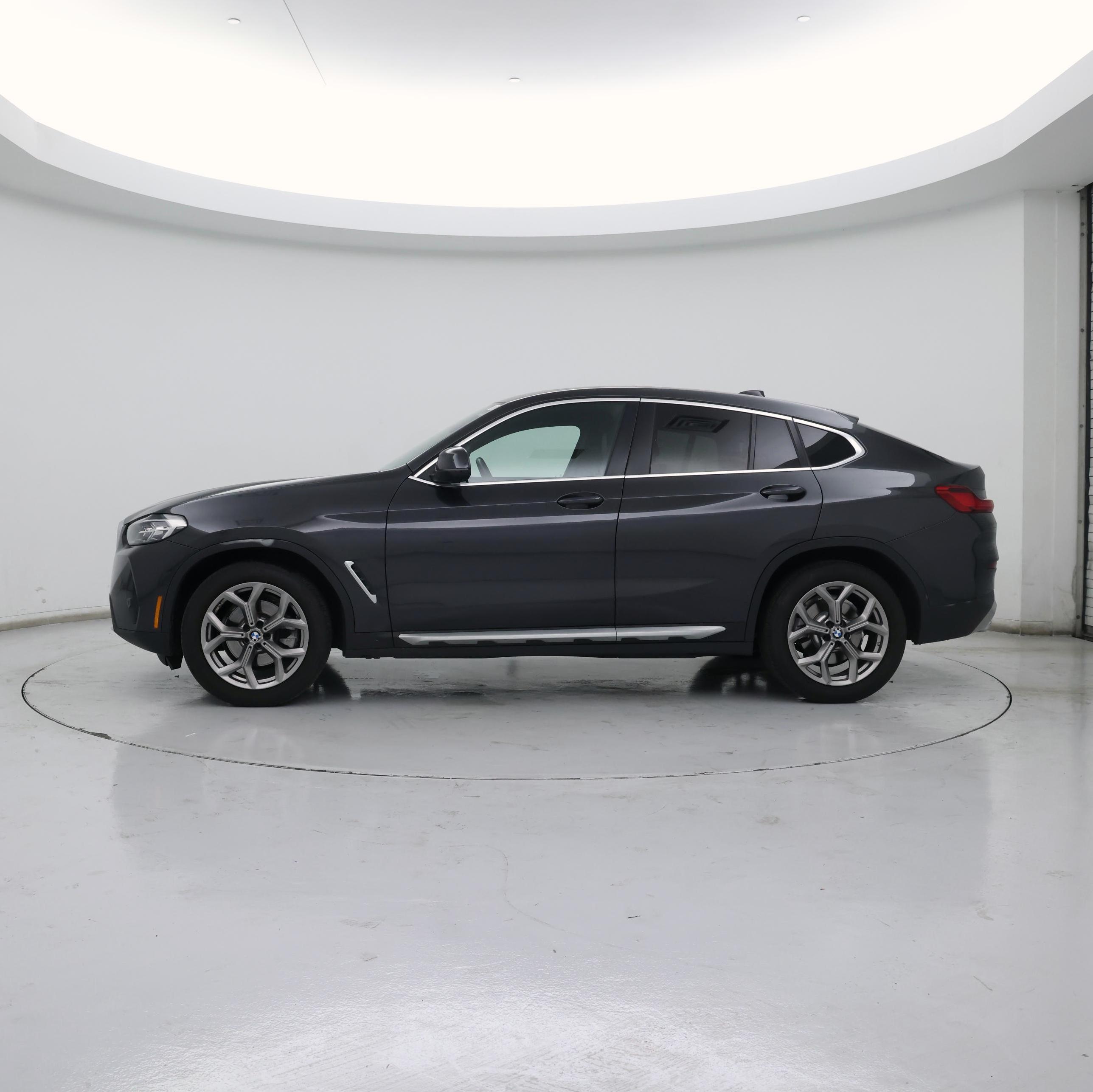 Thumbnail: 2022 BMW X4 - 3