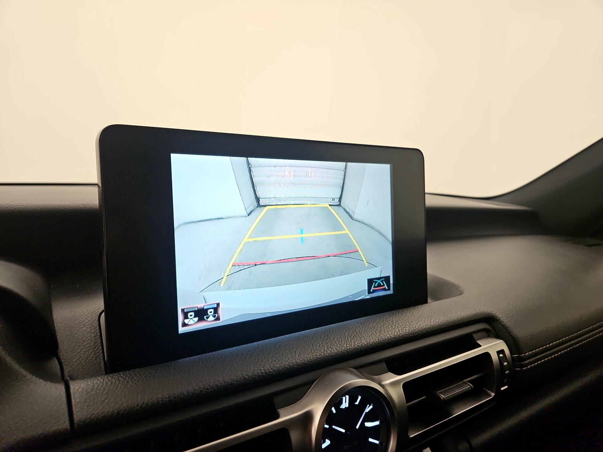 Thumbnail: 2022 Lexus IS - 14