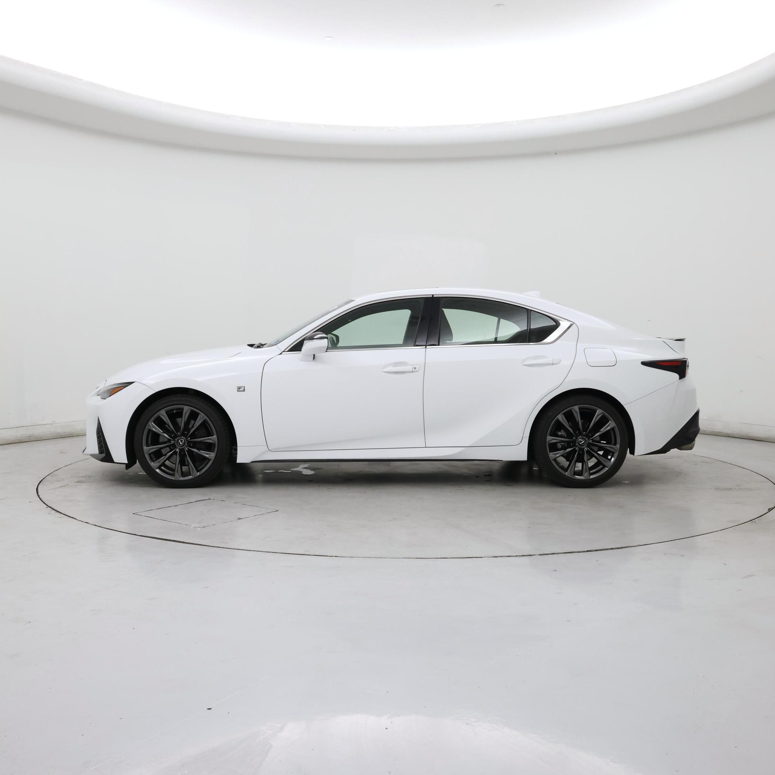 Thumbnail: 2022 Lexus IS - 3