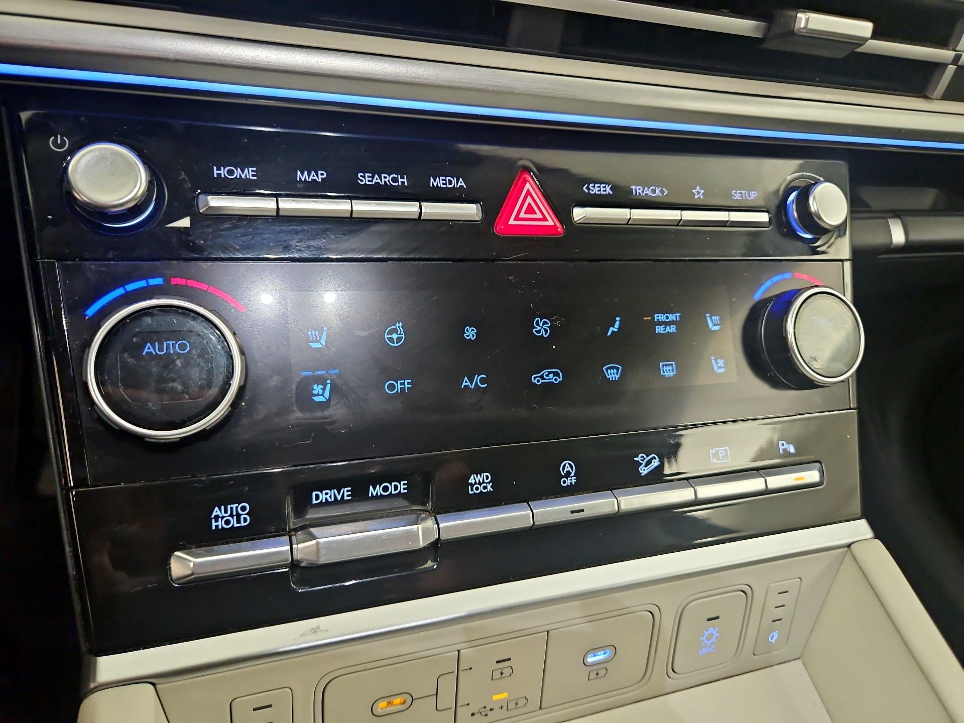 Thumbnail: 2024 Hyundai Santa Fe - 17