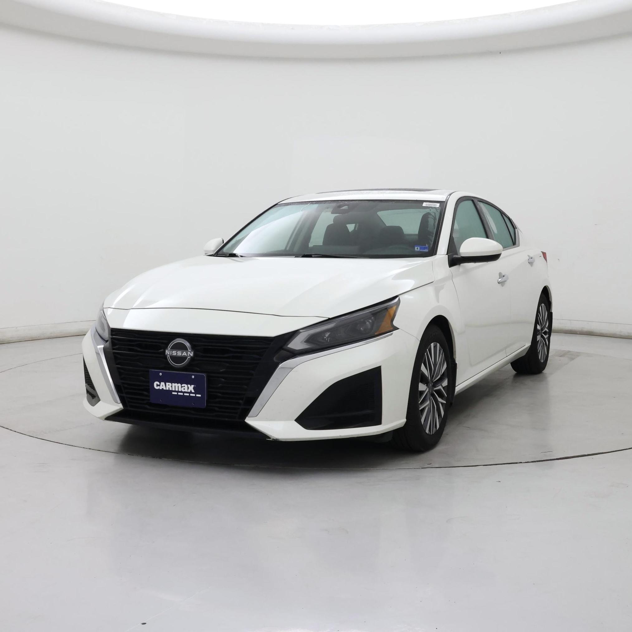Thumbnail: 2023 Nissan Altima - 4