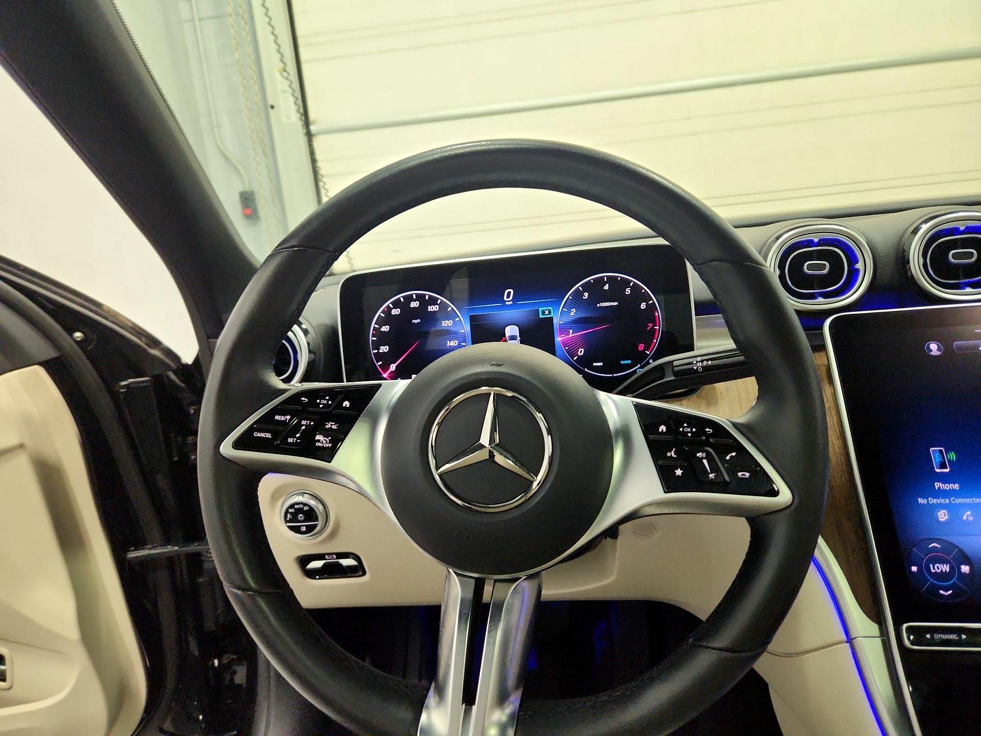 Thumbnail: 2023 Mercedes-Benz C-Class - 10