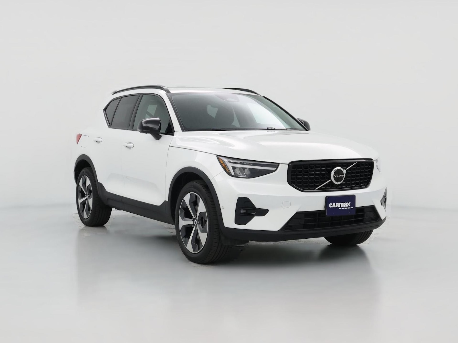 2023 Volvo XC40 Plus