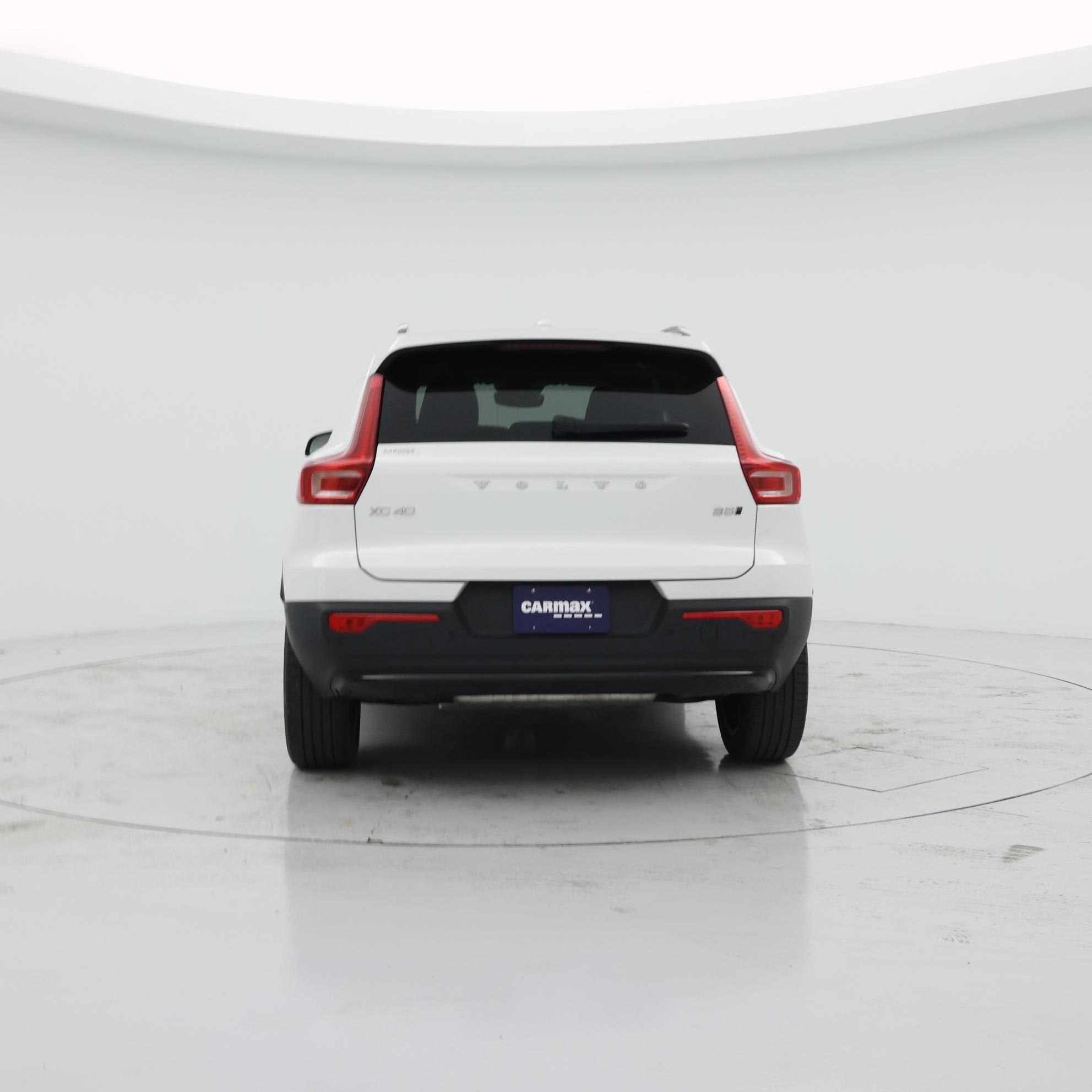 Thumbnail: 2023 Volvo XC40 - 6