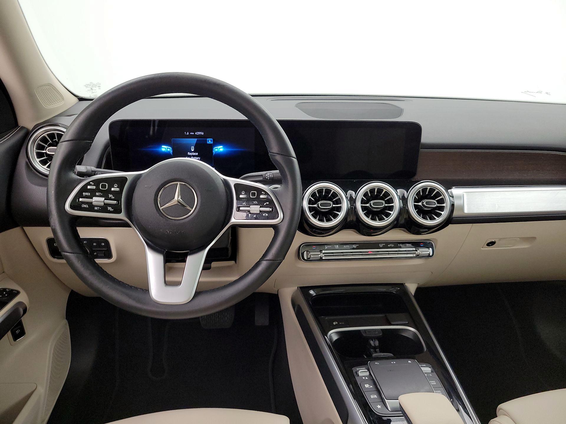 Thumbnail: 2023 Mercedes-Benz GLB - 10
