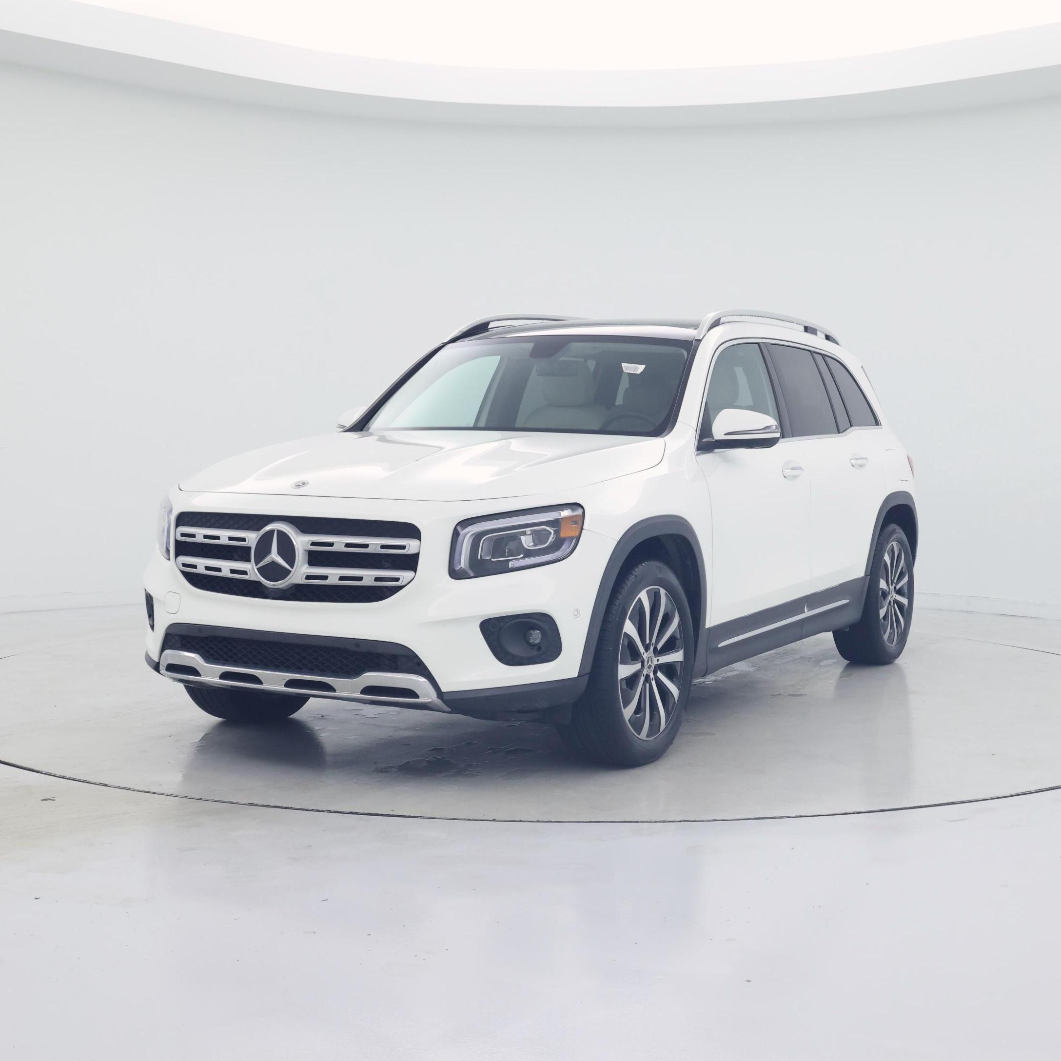 Thumbnail: 2023 Mercedes-Benz GLB - 4