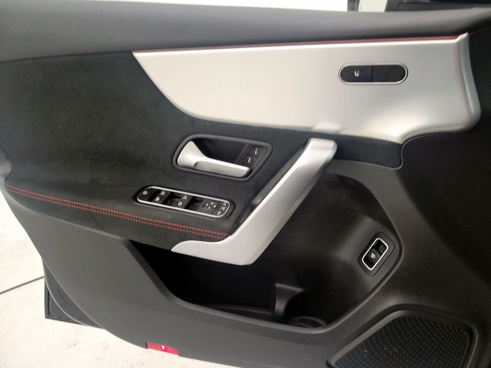 Thumbnail: 2022 Mercedes-Benz A-Class - 12
