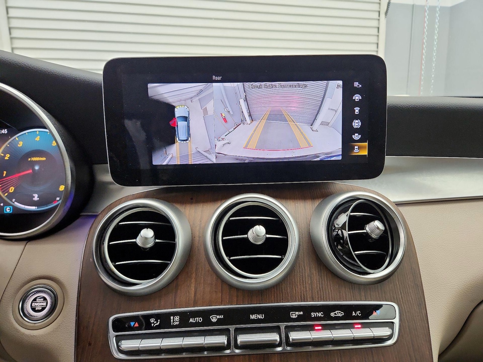 2022 Mercedes-Benz GLC GLC300 - Photo 16