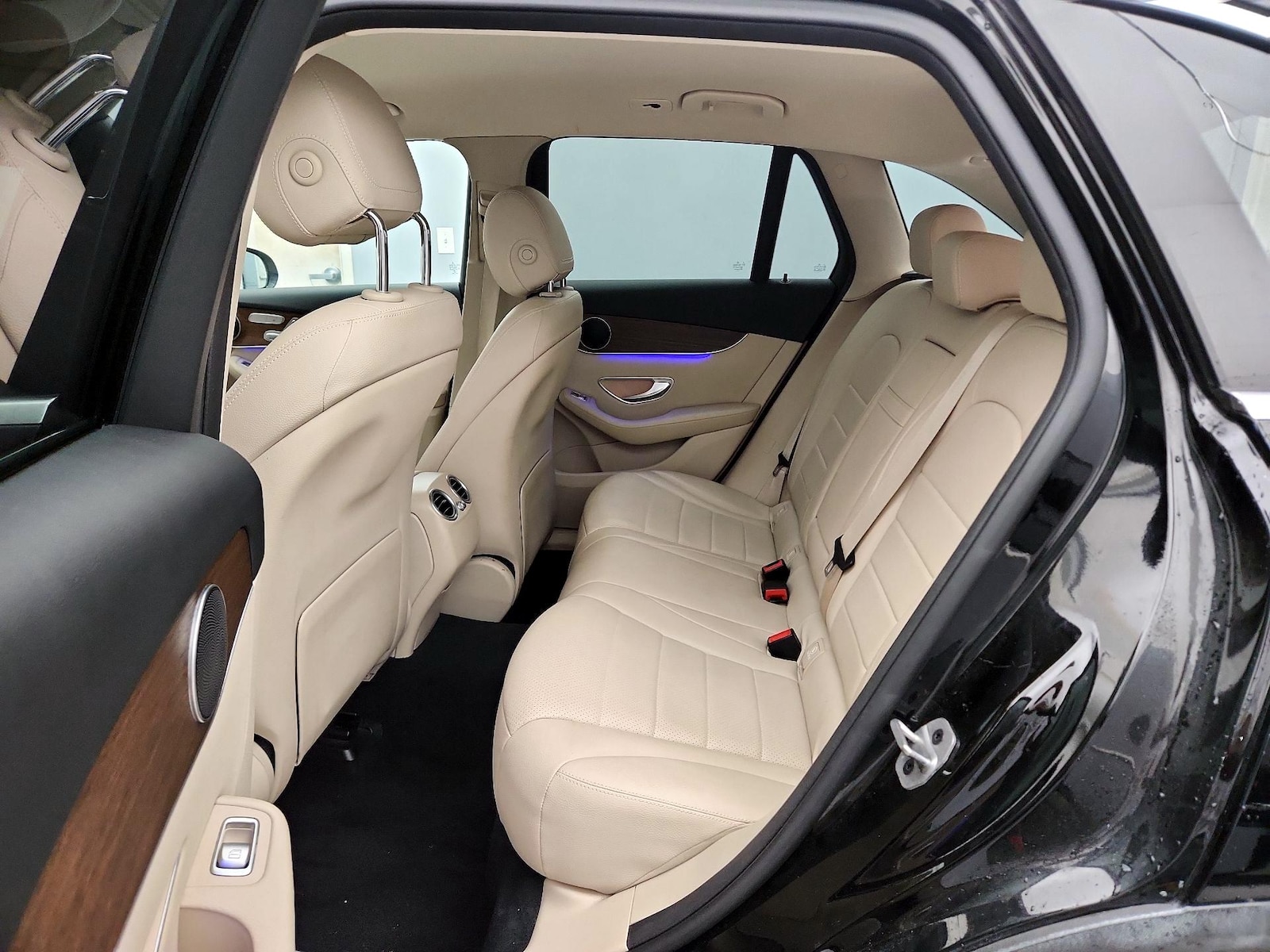 2022 Mercedes-Benz GLC GLC300 - Photo 21