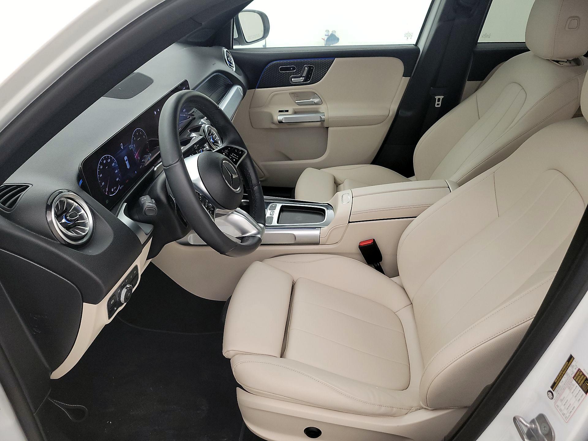 Thumbnail: 2024 Mercedes-Benz GLB - 11