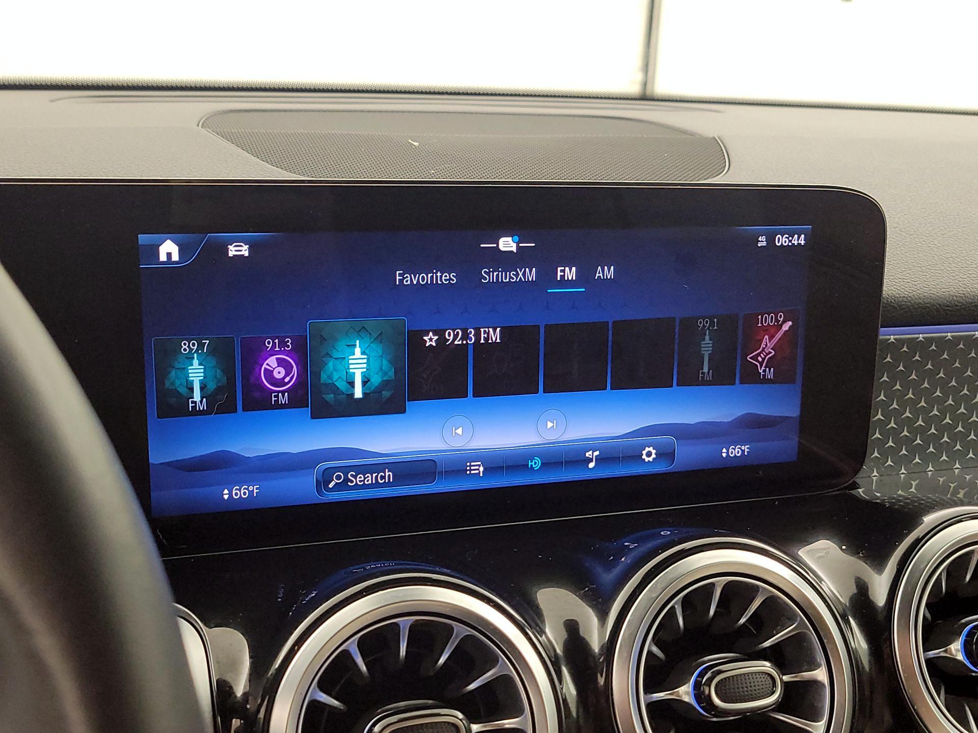 Thumbnail: 2024 Mercedes-Benz GLB - 15