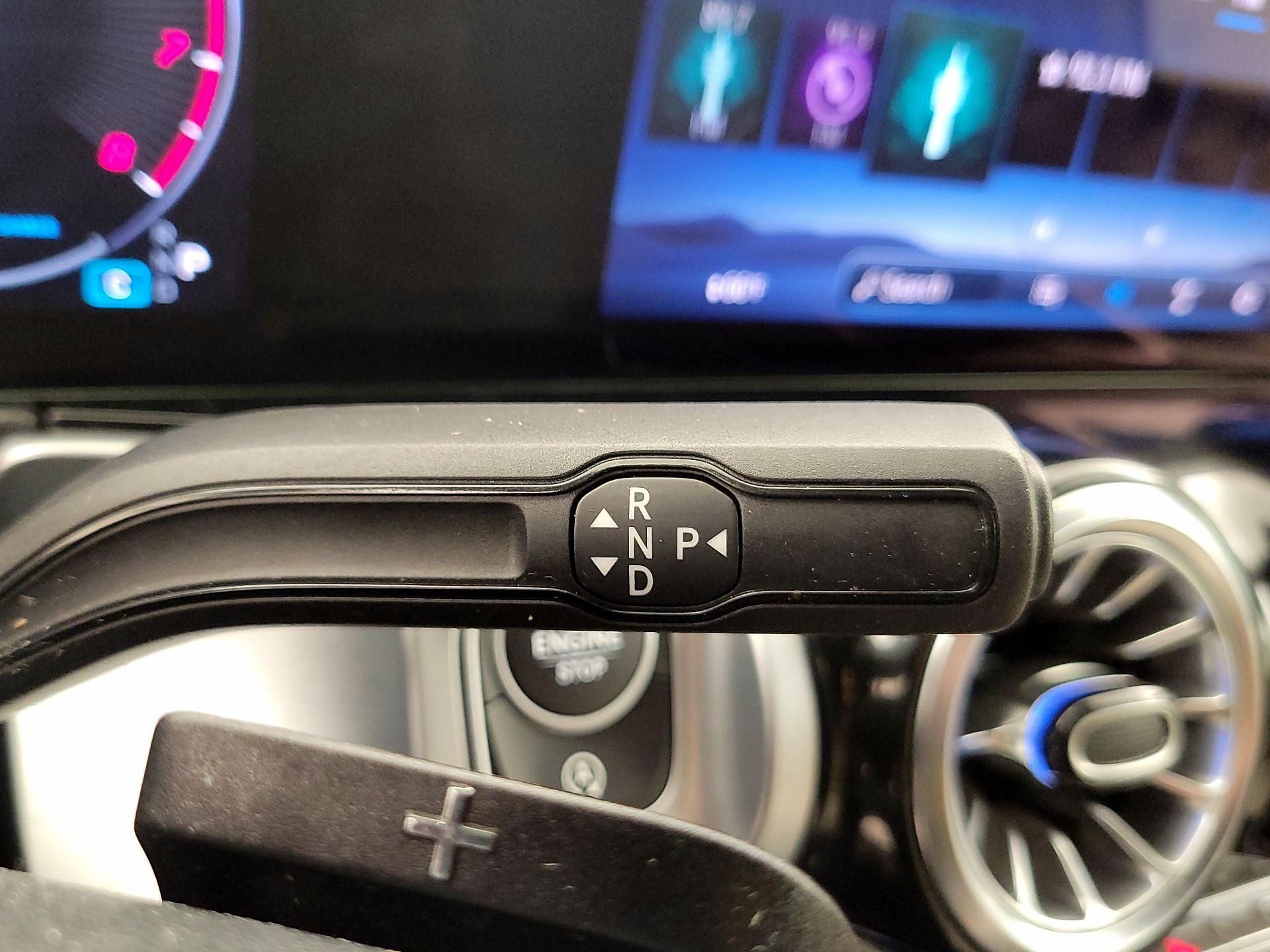 Thumbnail: 2024 Mercedes-Benz GLB - 17