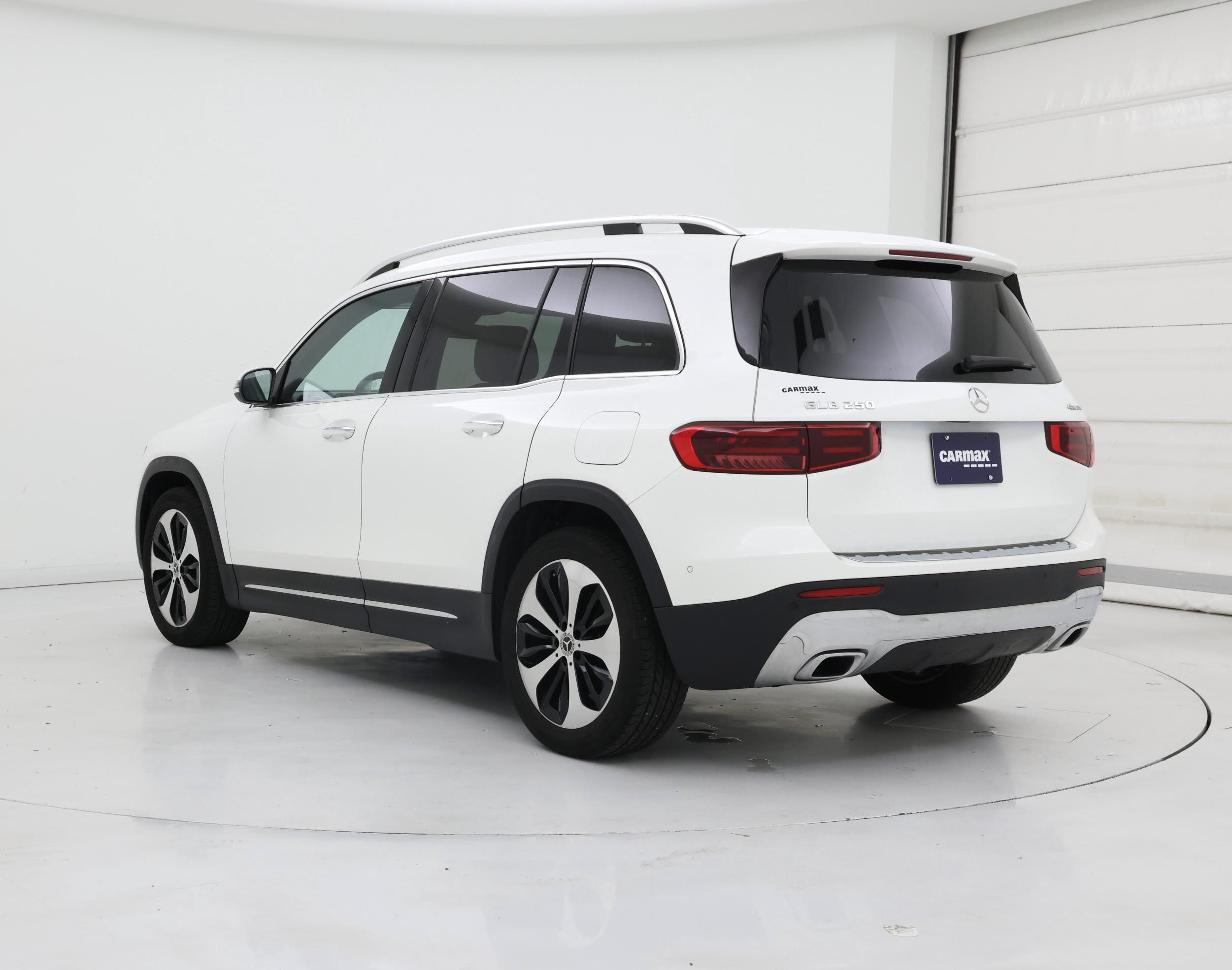 Thumbnail: 2024 Mercedes-Benz GLB - 2