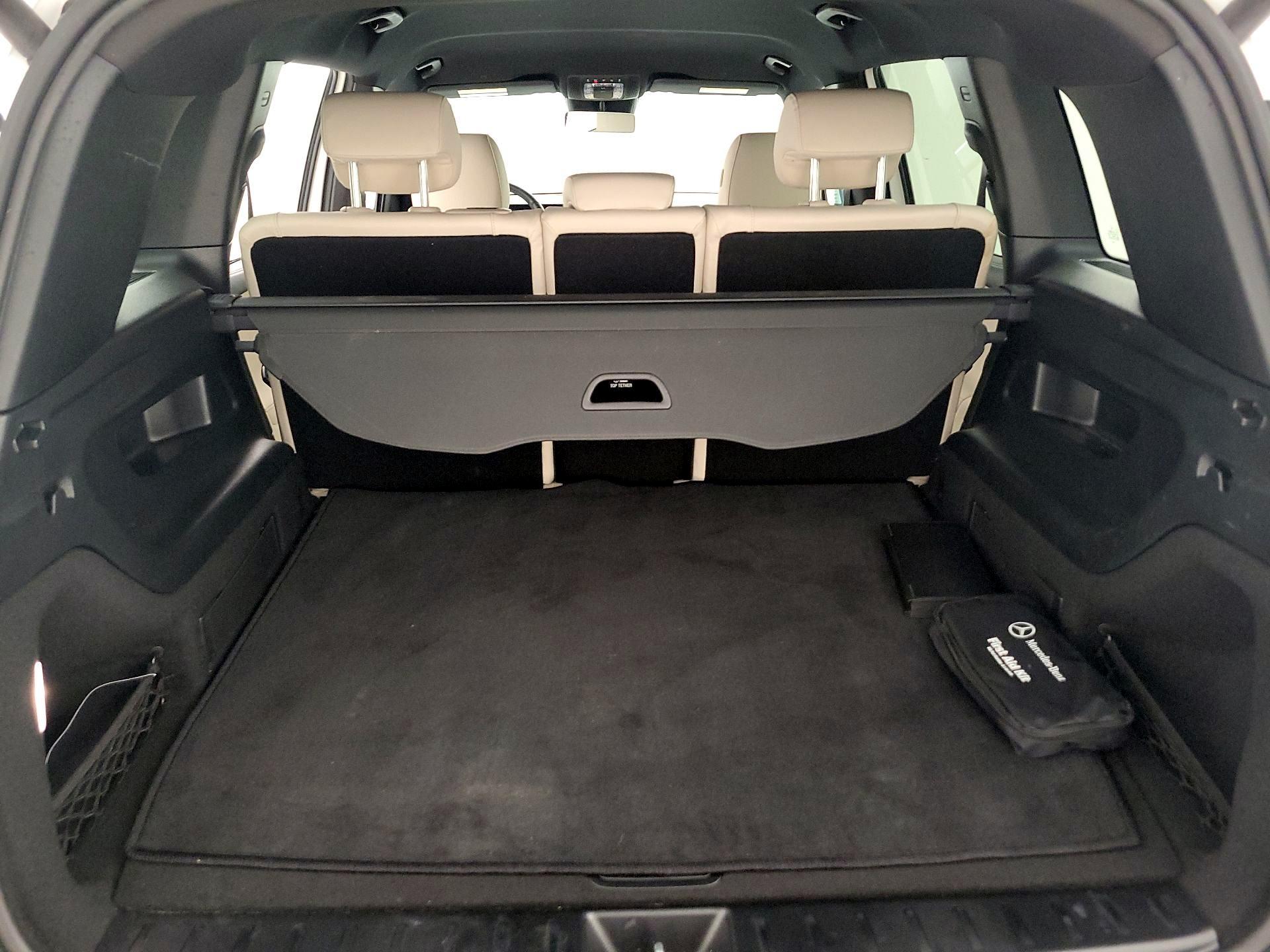 Thumbnail: 2024 Mercedes-Benz GLB - 20