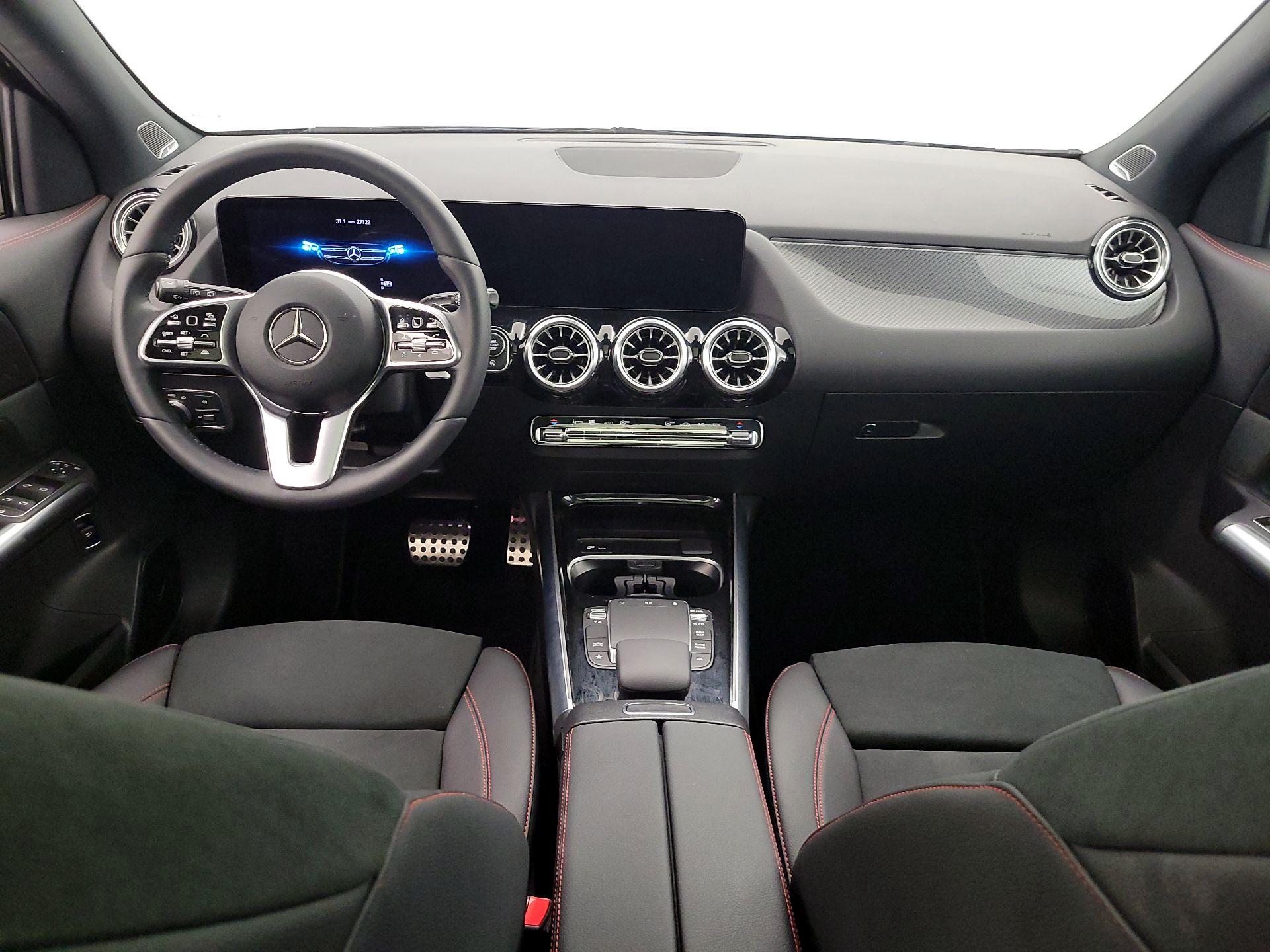 Thumbnail: 2023 Mercedes-Benz GLA - 9