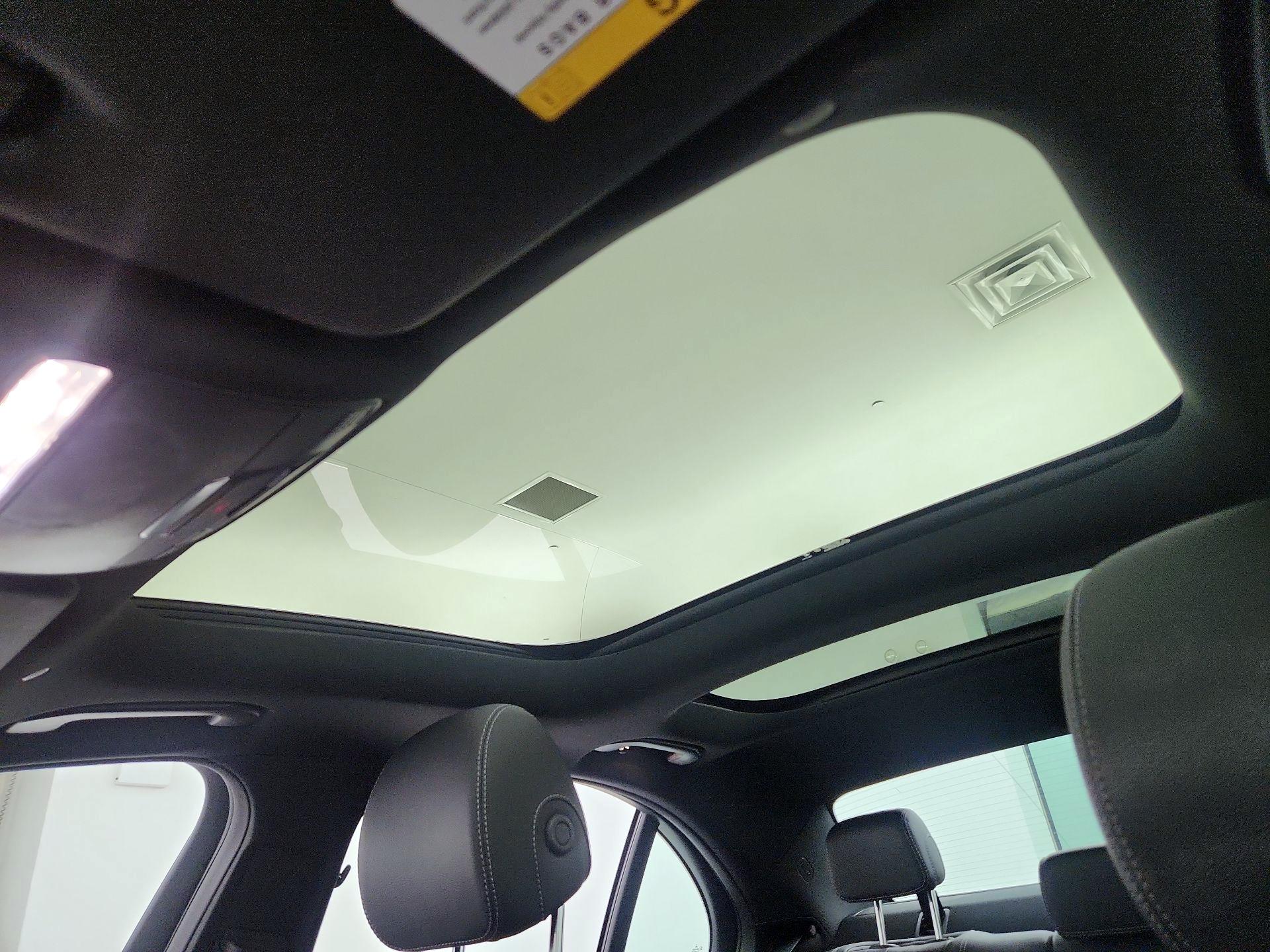 Thumbnail: 2023 Mercedes-Benz E-Class - 20