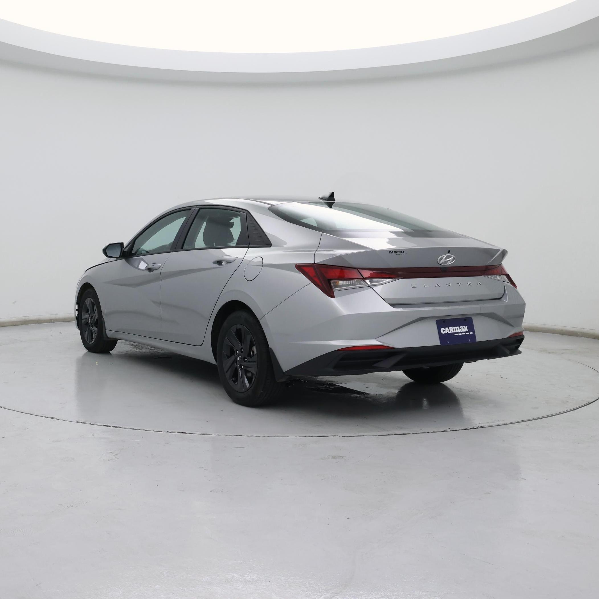 Thumbnail: 2023 Hyundai Elantra - 2