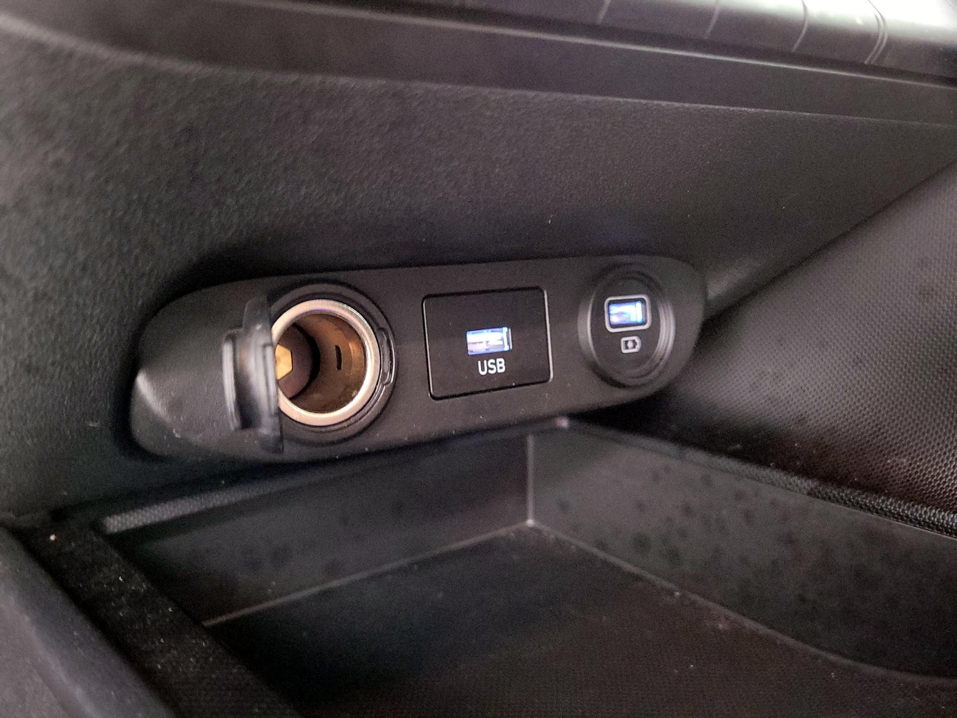 Thumbnail: 2023 Hyundai Elantra - 19