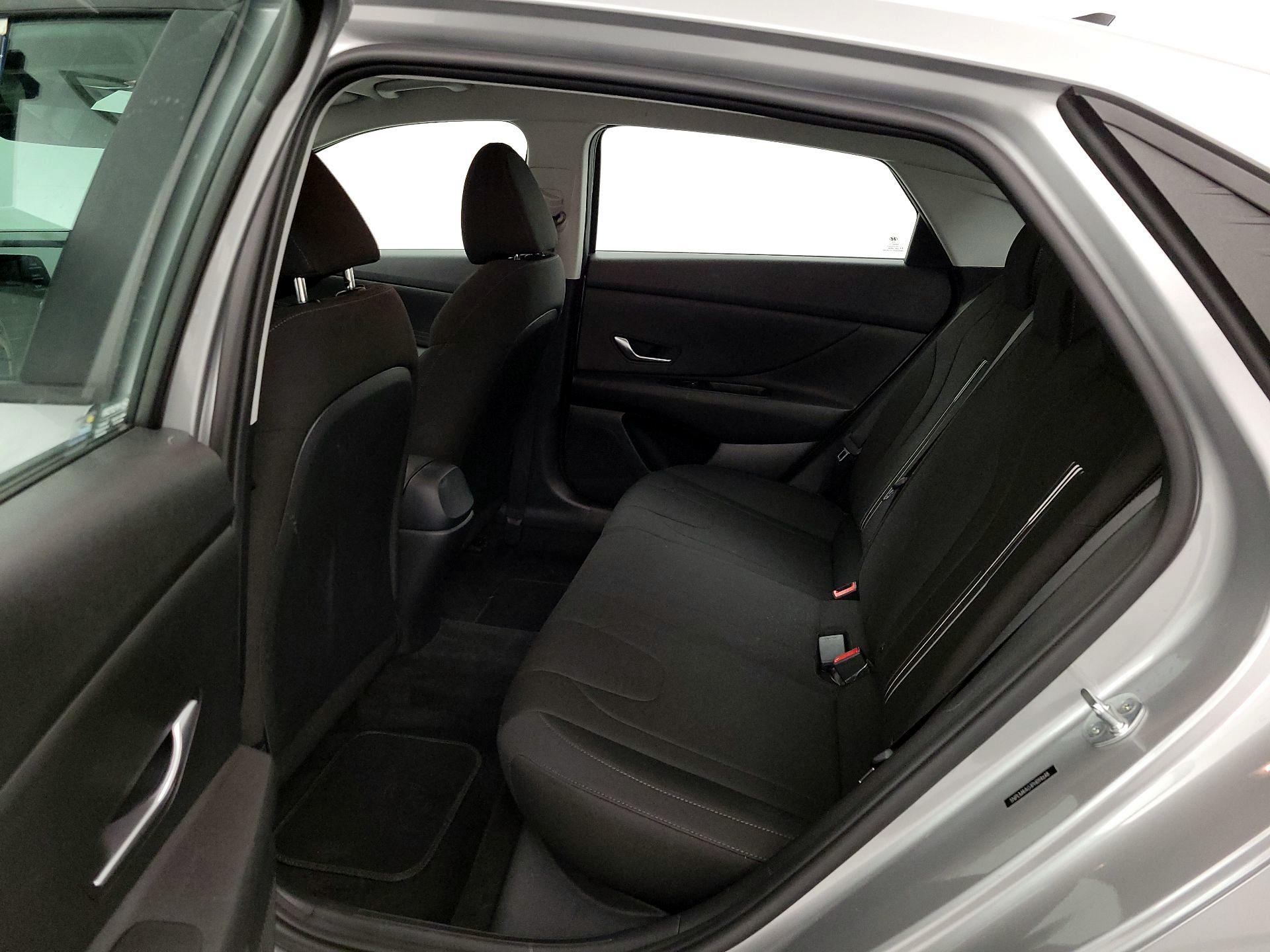 Thumbnail: 2023 Hyundai Elantra - 20