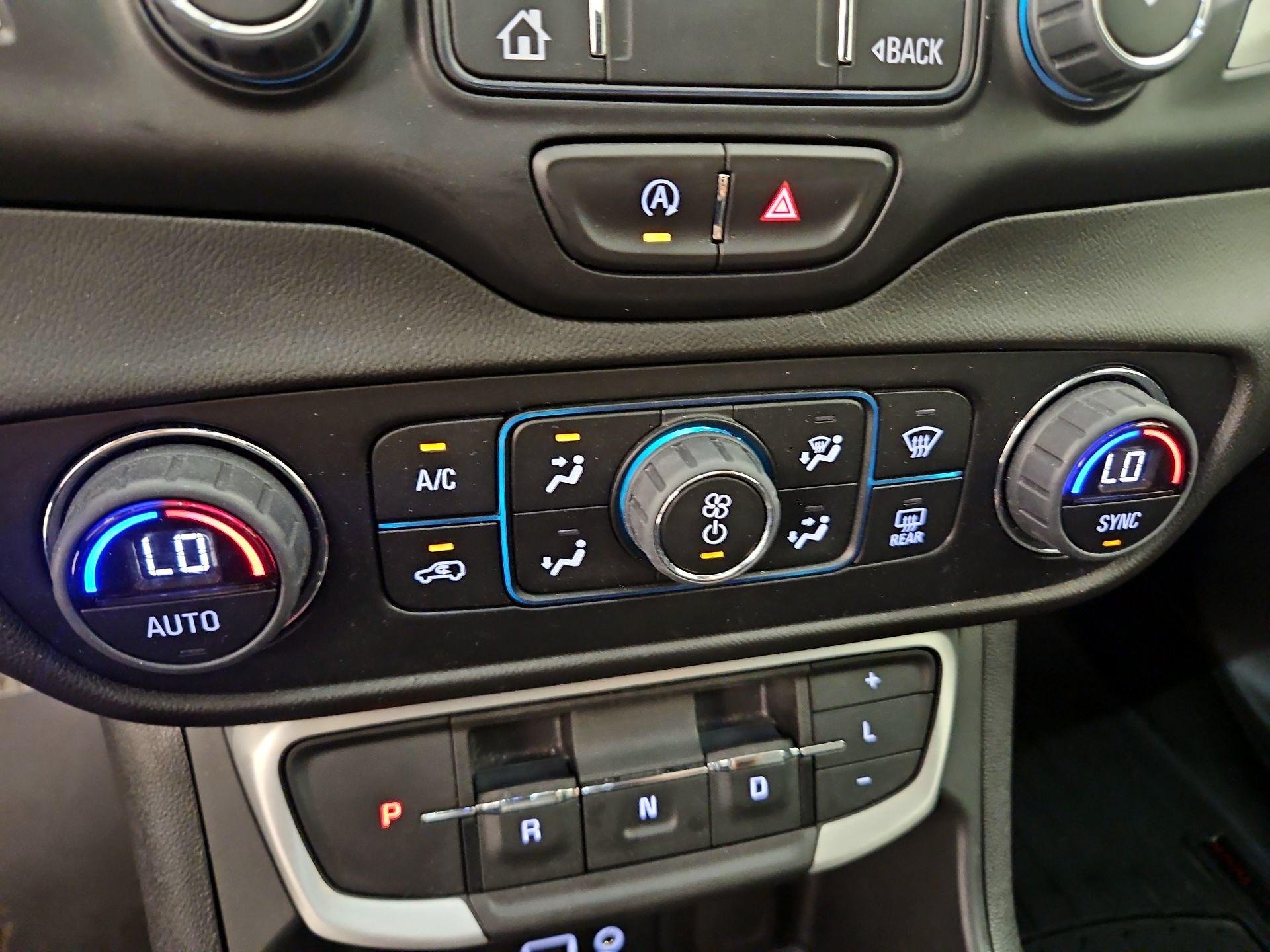 Thumbnail: 2023 GMC Terrain - 17