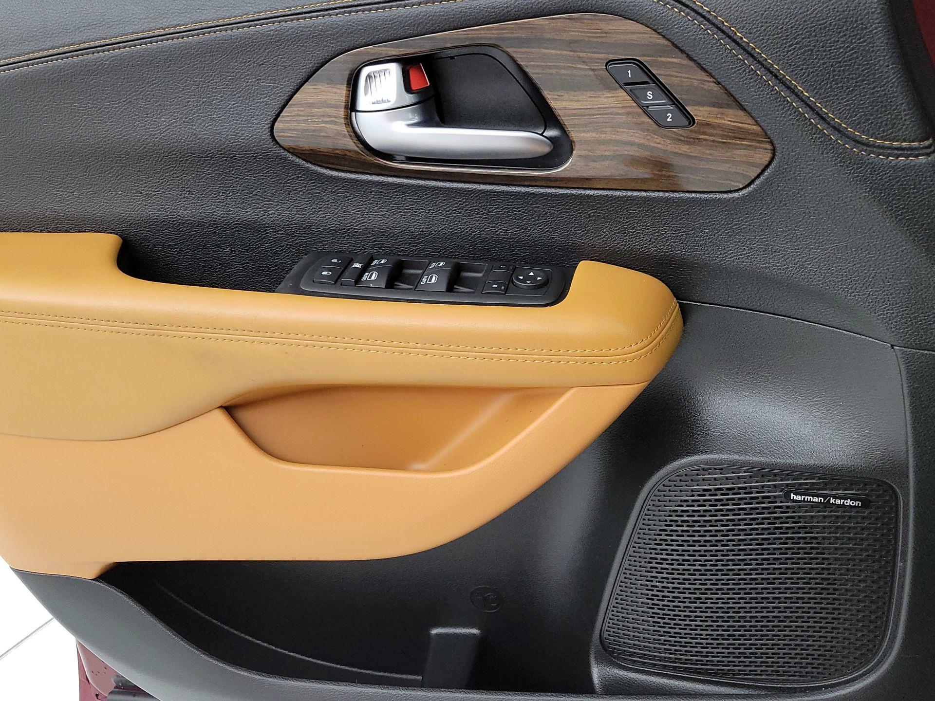 Thumbnail: 2022 Chrysler Pacifica - 12