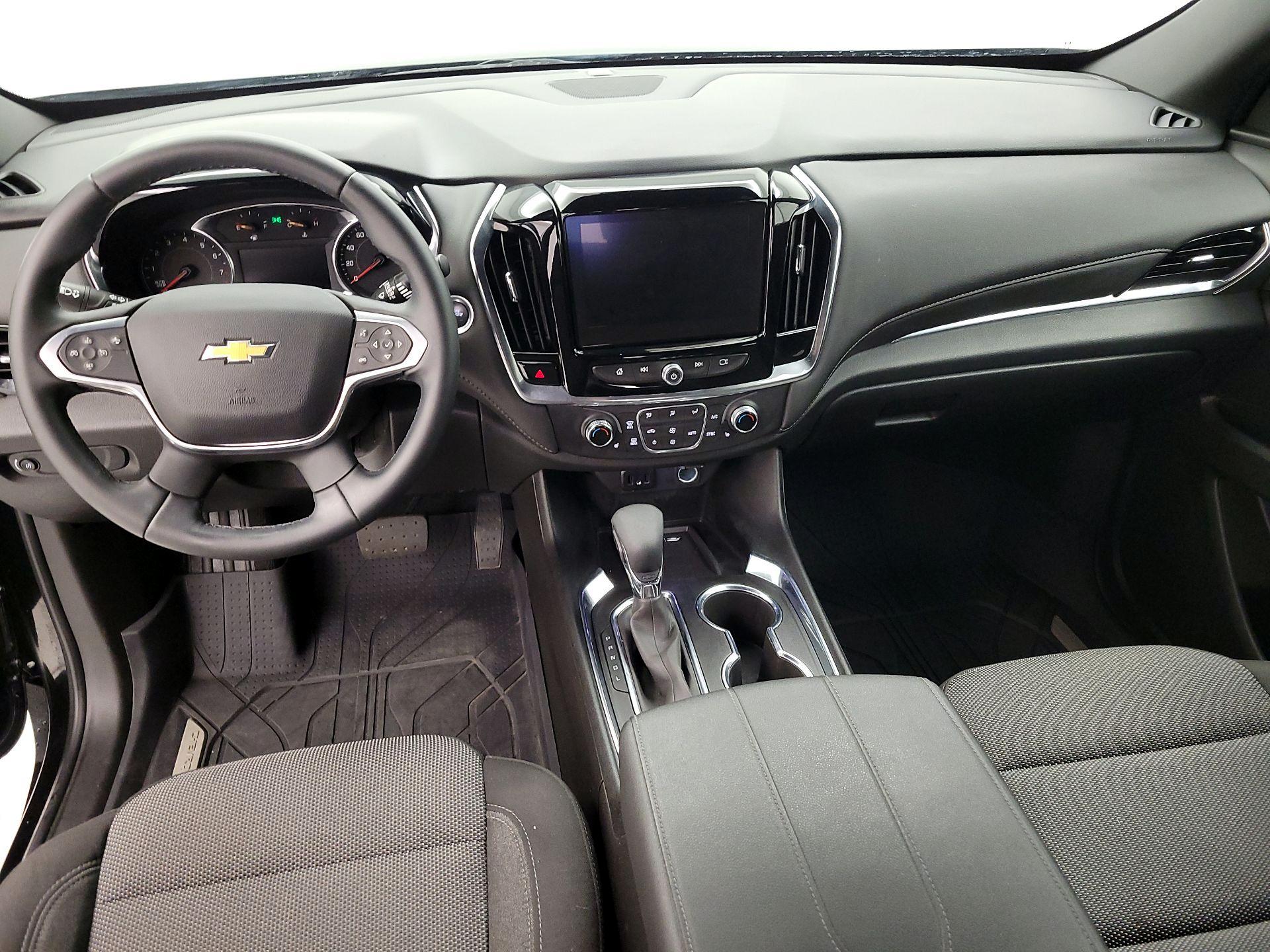 Thumbnail: 2023 Chevrolet Traverse - 9