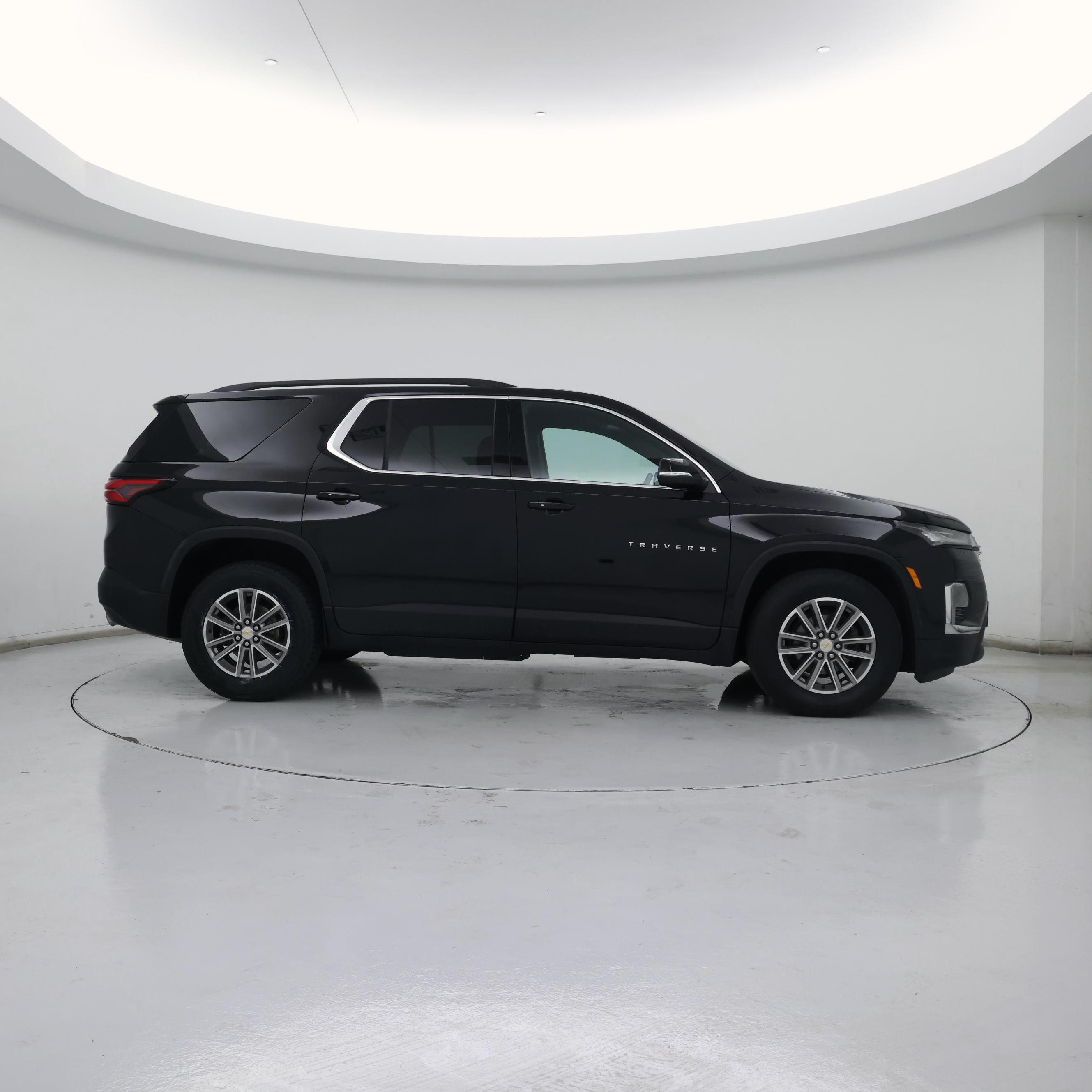 Thumbnail: 2023 Chevrolet Traverse - 7