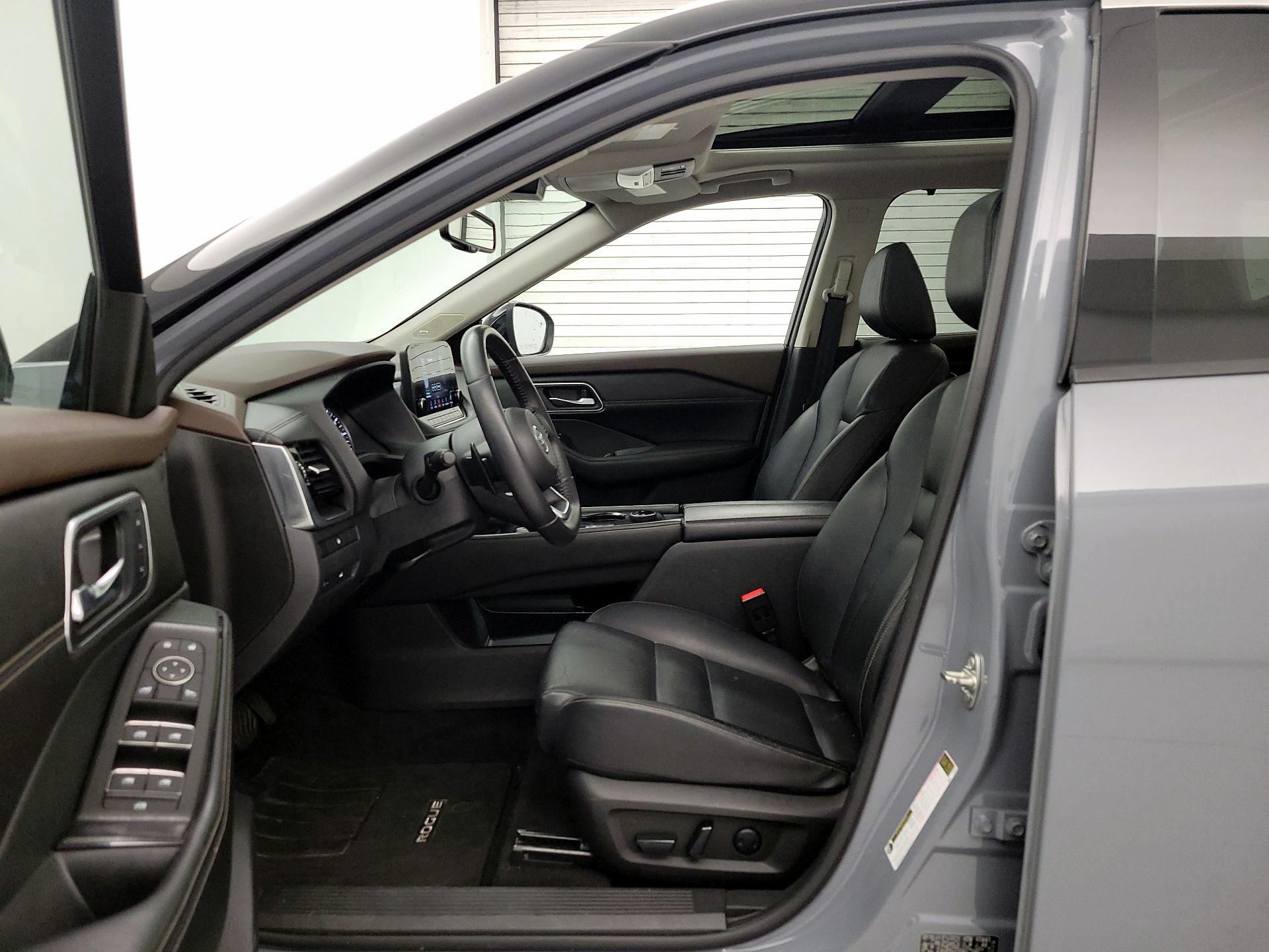 Thumbnail: 2021 Nissan Rogue - 11
