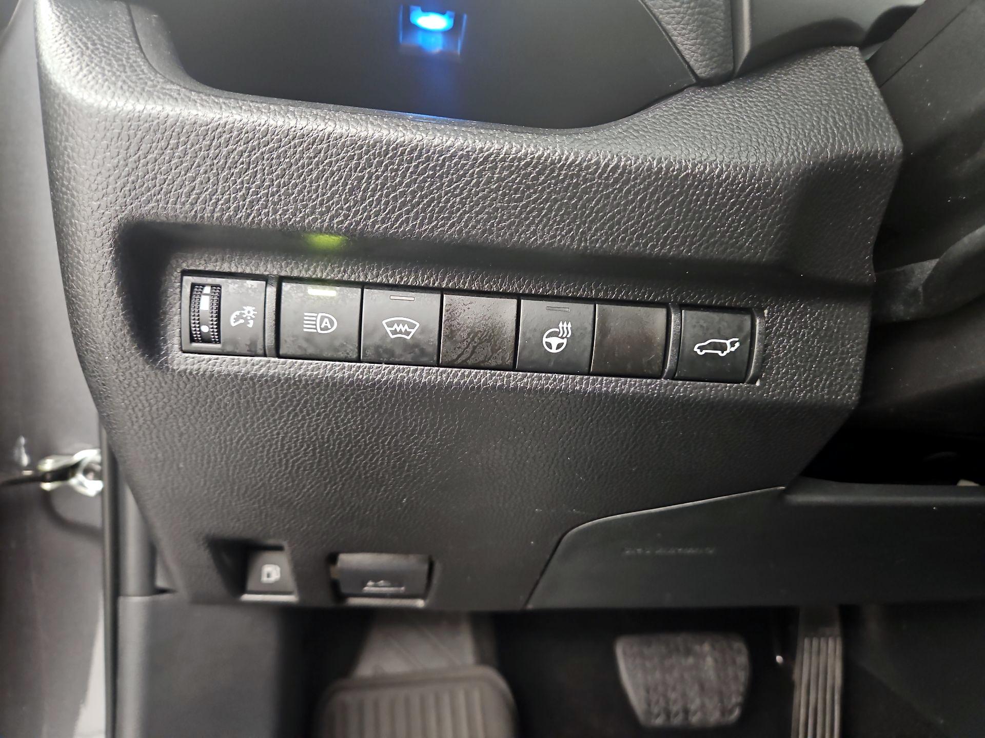 Thumbnail: 2024 Toyota RAV4 - 13