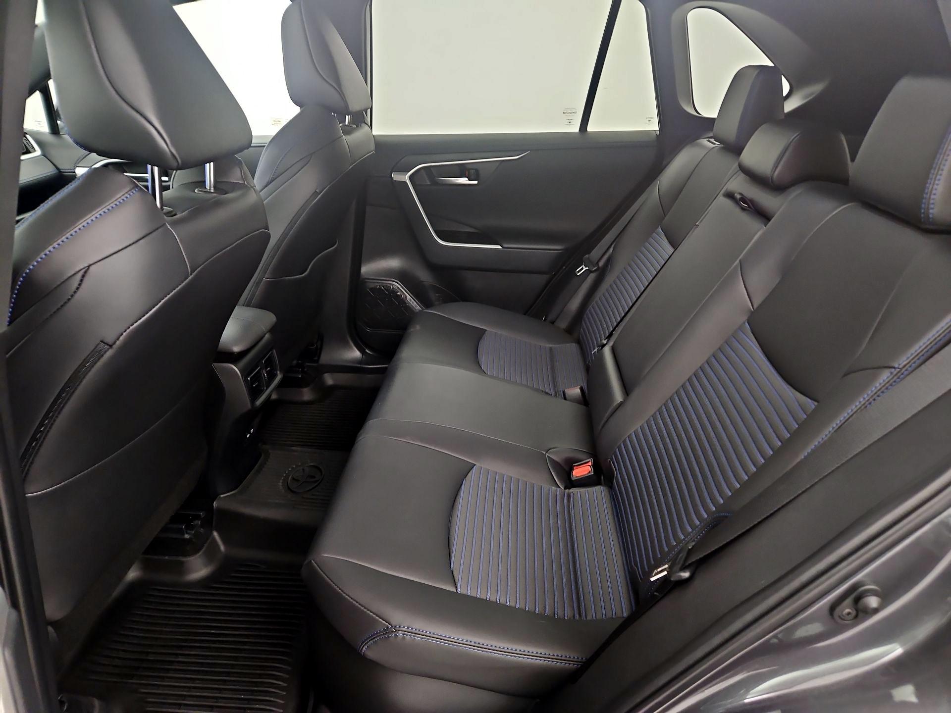 Thumbnail: 2024 Toyota RAV4 - 20