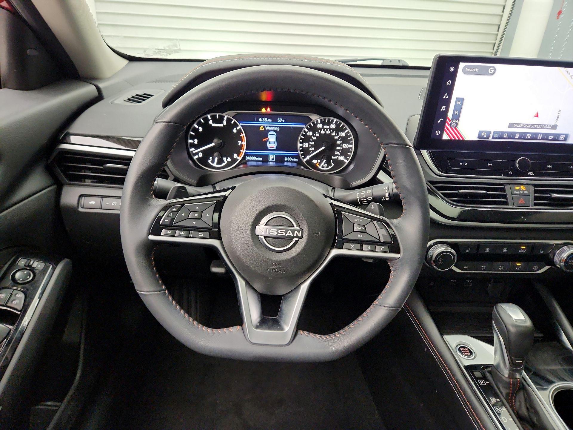 Thumbnail: 2023 Nissan Altima - 10