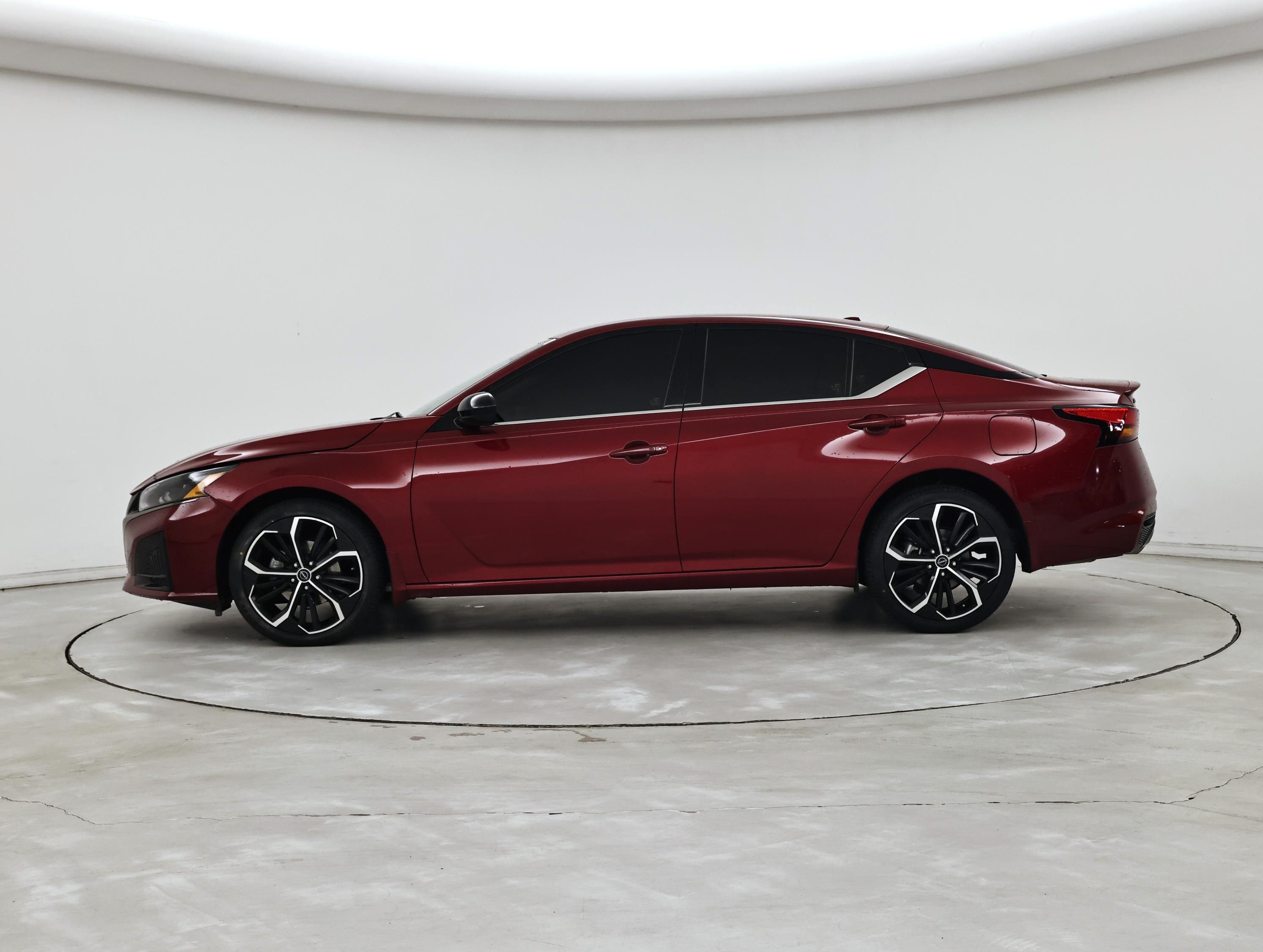 Thumbnail: 2023 Nissan Altima - 3