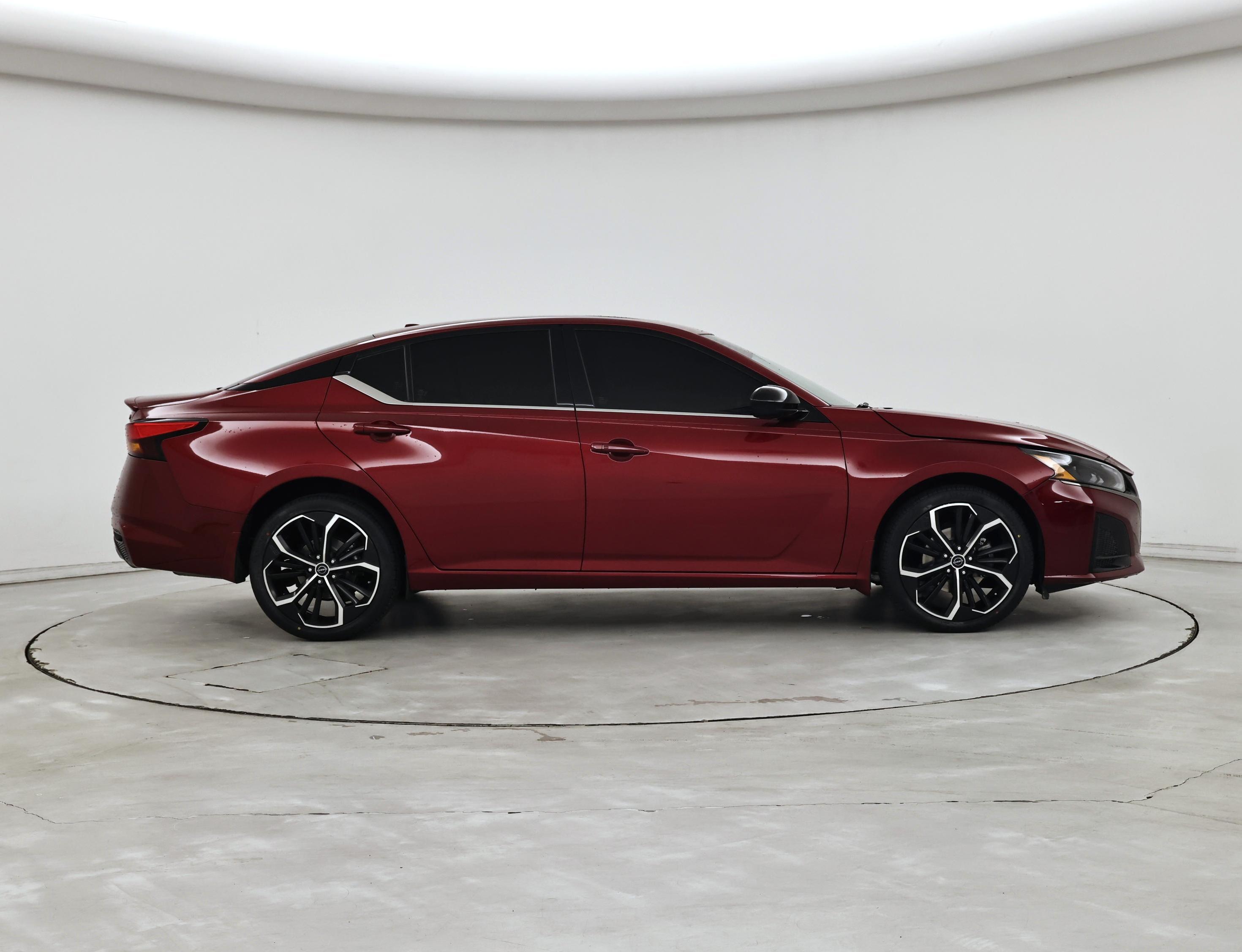 Thumbnail: 2023 Nissan Altima - 7
