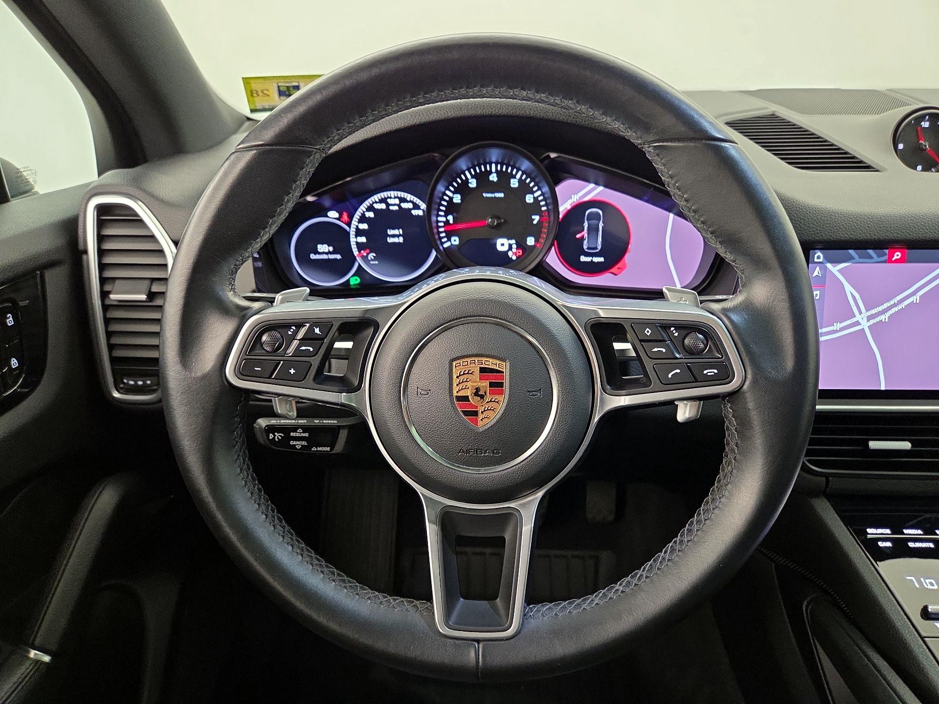 Thumbnail: 2020 Porsche Cayenne - 10