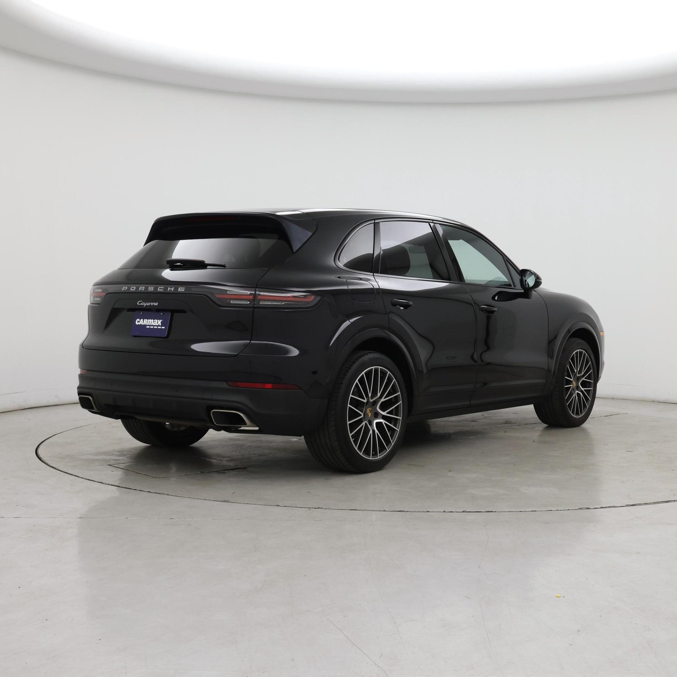 Thumbnail: 2020 Porsche Cayenne - 8