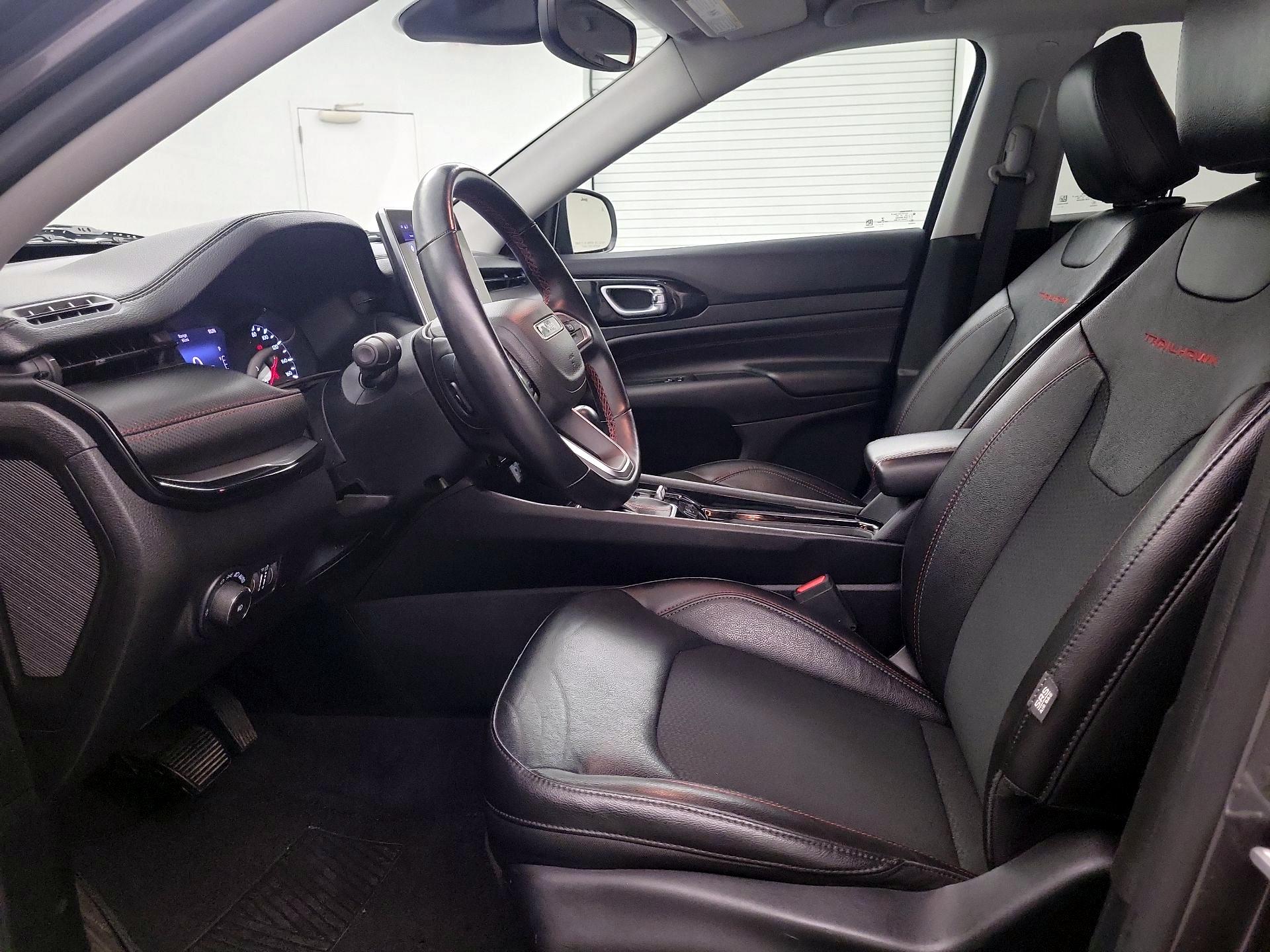 Thumbnail: 2022 Jeep Compass - 11