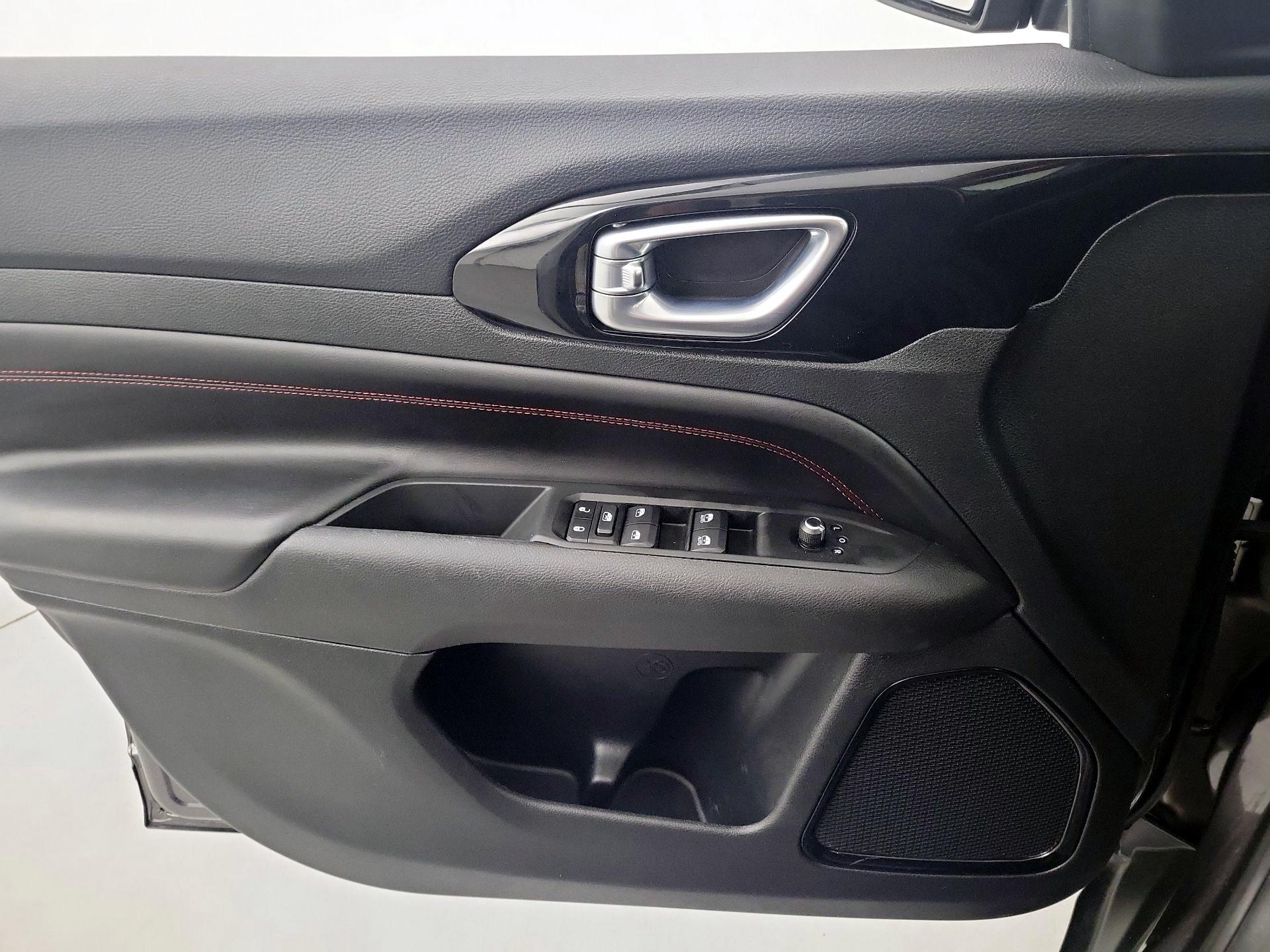 Thumbnail: 2022 Jeep Compass - 12