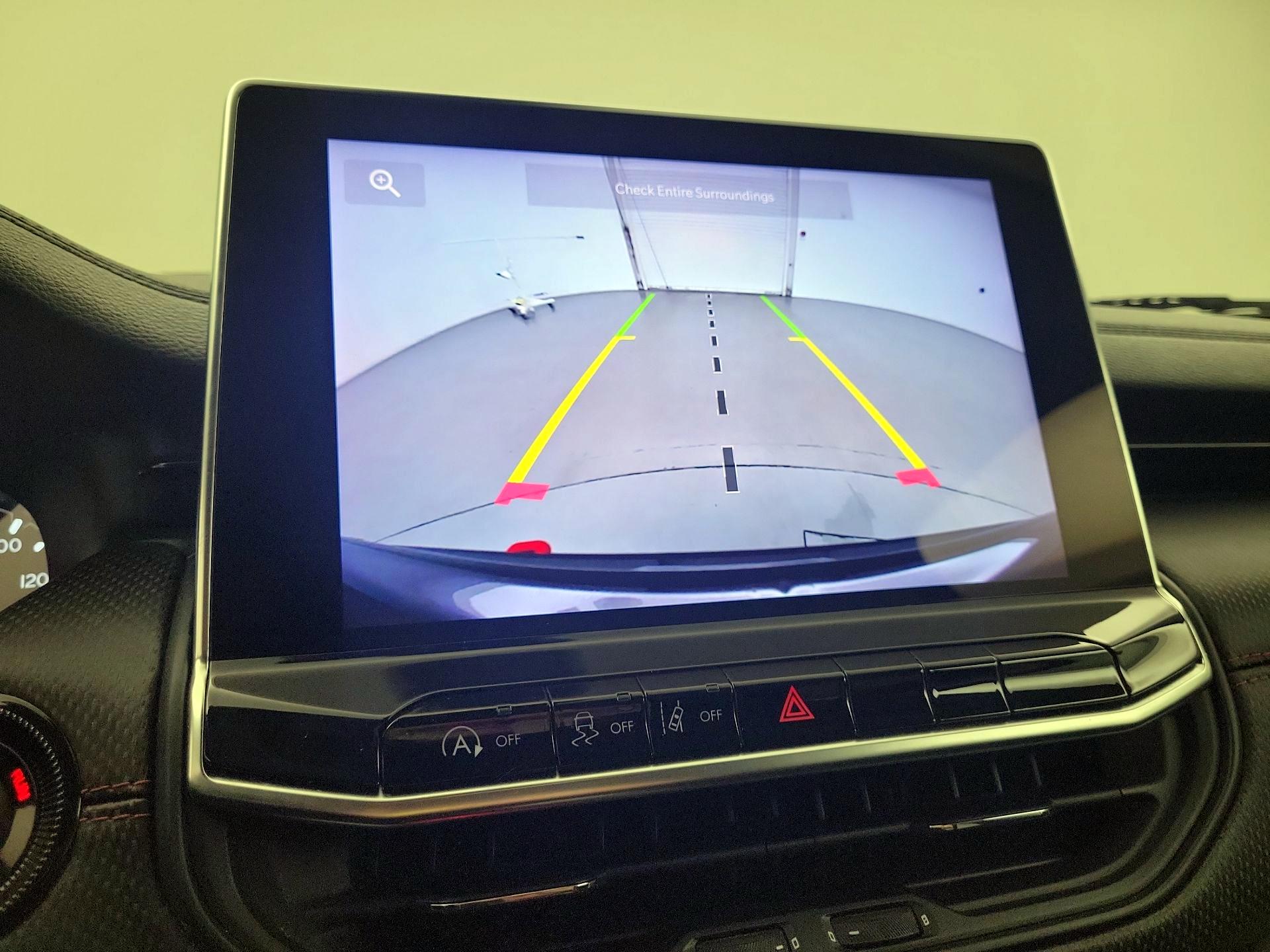 Thumbnail: 2022 Jeep Compass - 14