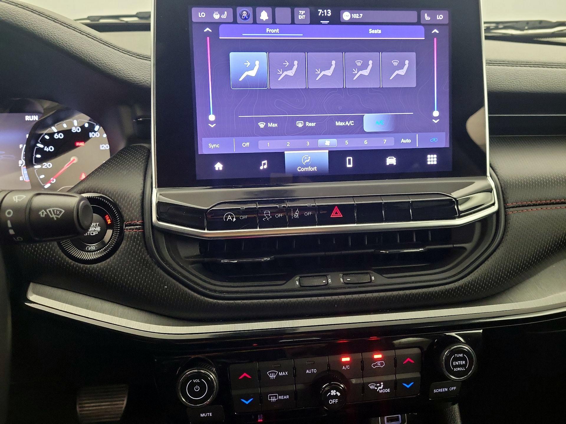 Thumbnail: 2022 Jeep Compass - 16